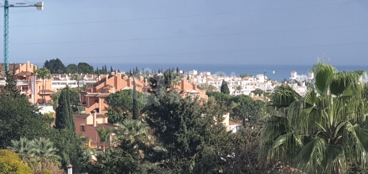 Unique Investment Opportunity – Villa with Approved Project & Panoramic Views