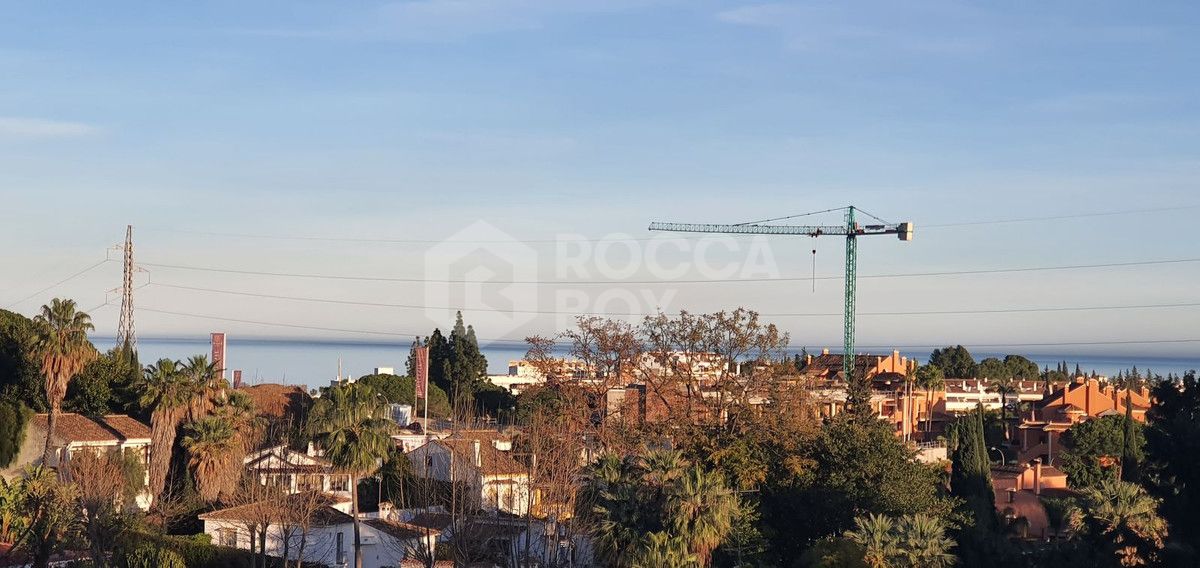 Unique Investment Opportunity – Villa with Approved Project & Panoramic Views