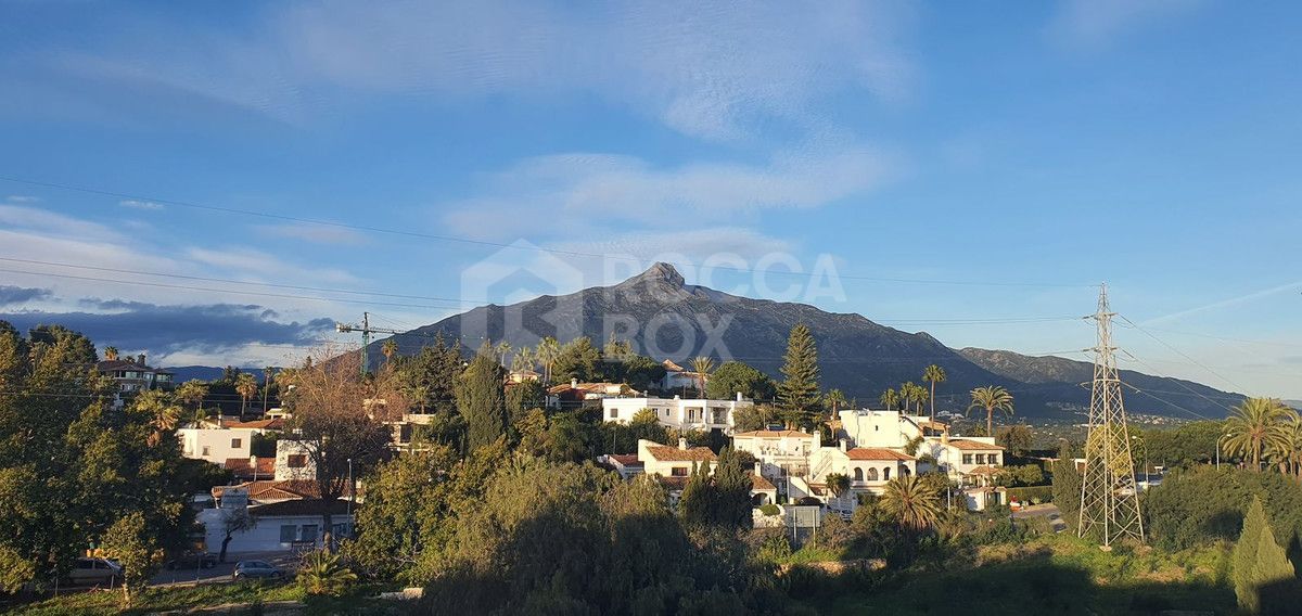 Unique Investment Opportunity – Villa with Approved Project & Panoramic Views