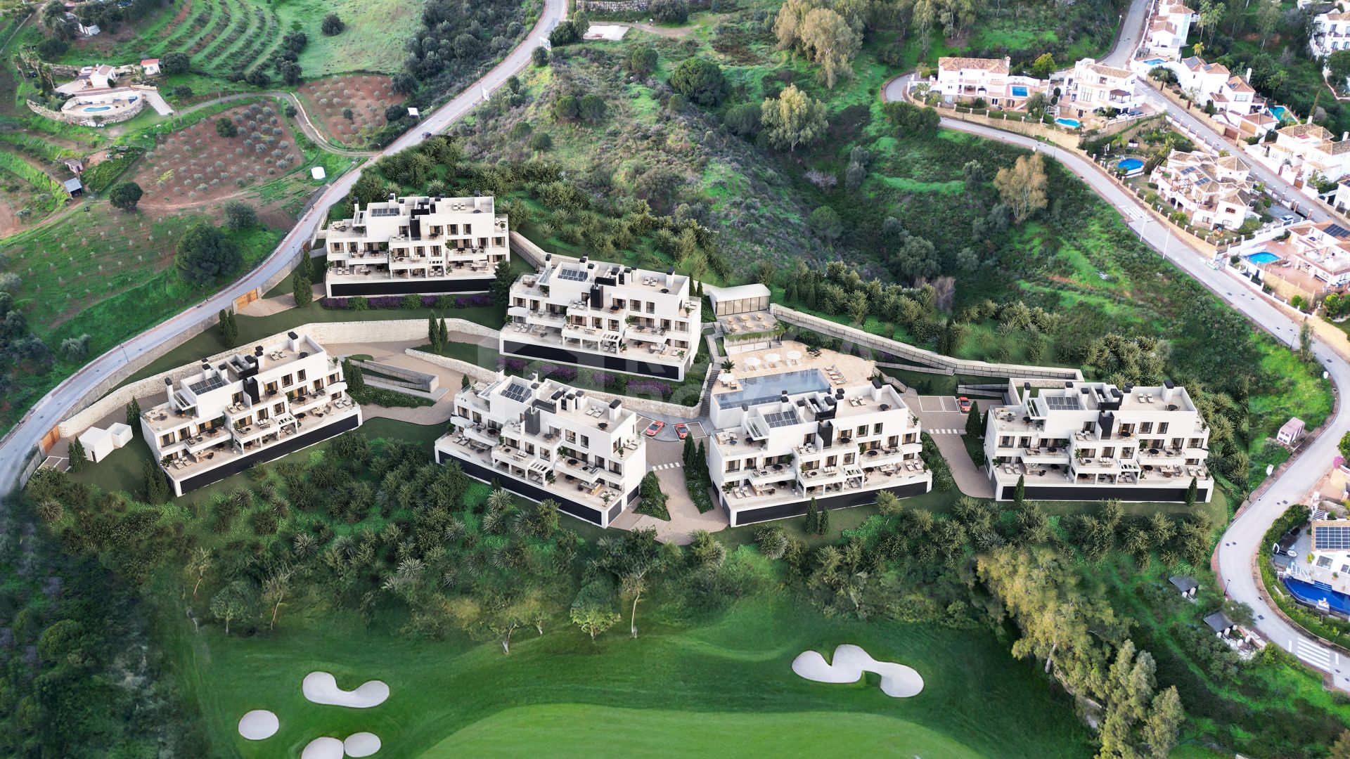 Frontline Golf Living with Breathtaking Views