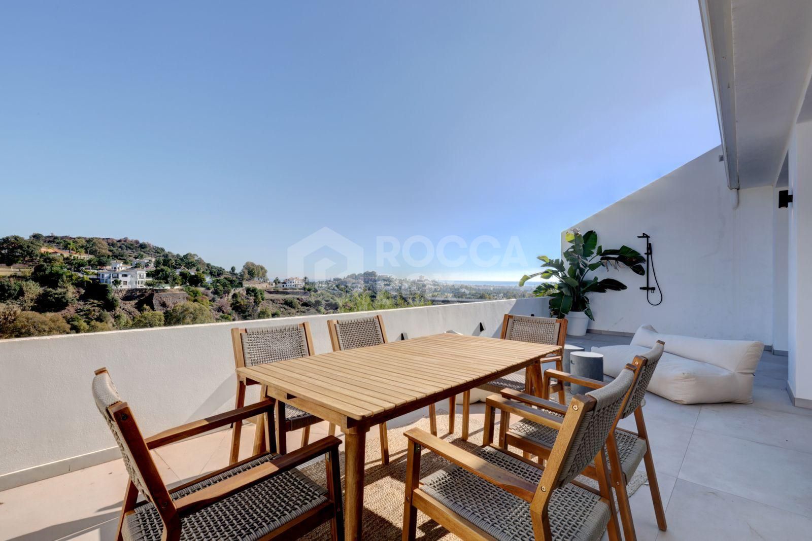 3-Bedroom Apartment in La Quinta, Benahavis