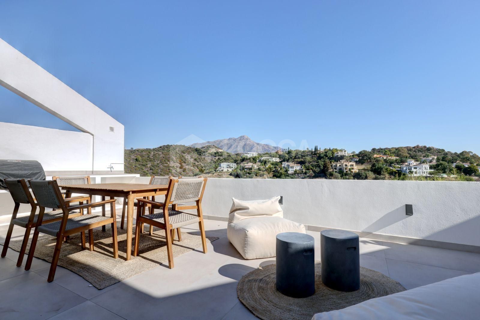 3-Bedroom Apartment in La Quinta, Benahavis