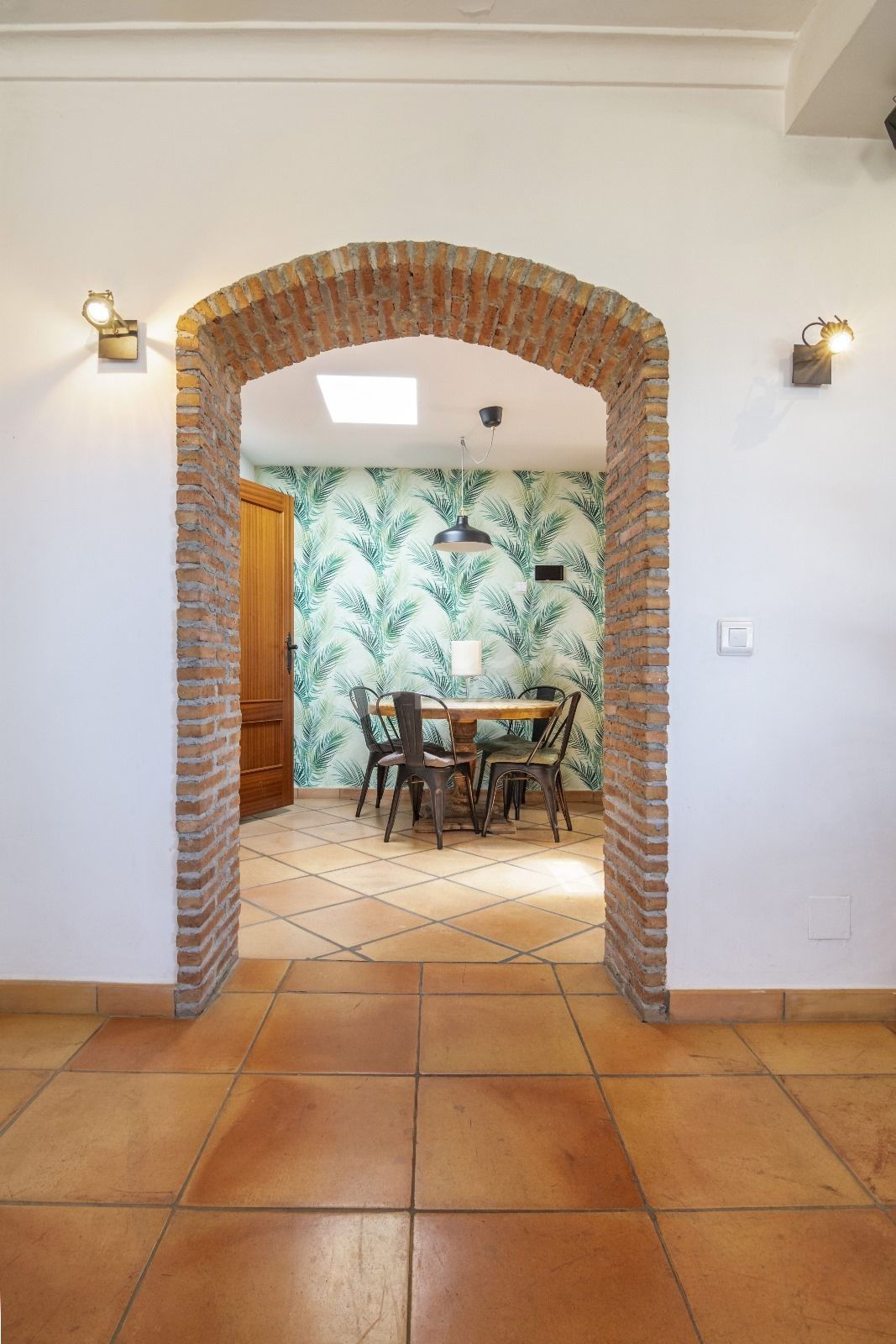 Charming Villa with Sea & Mountain Views Near La Zagaleta