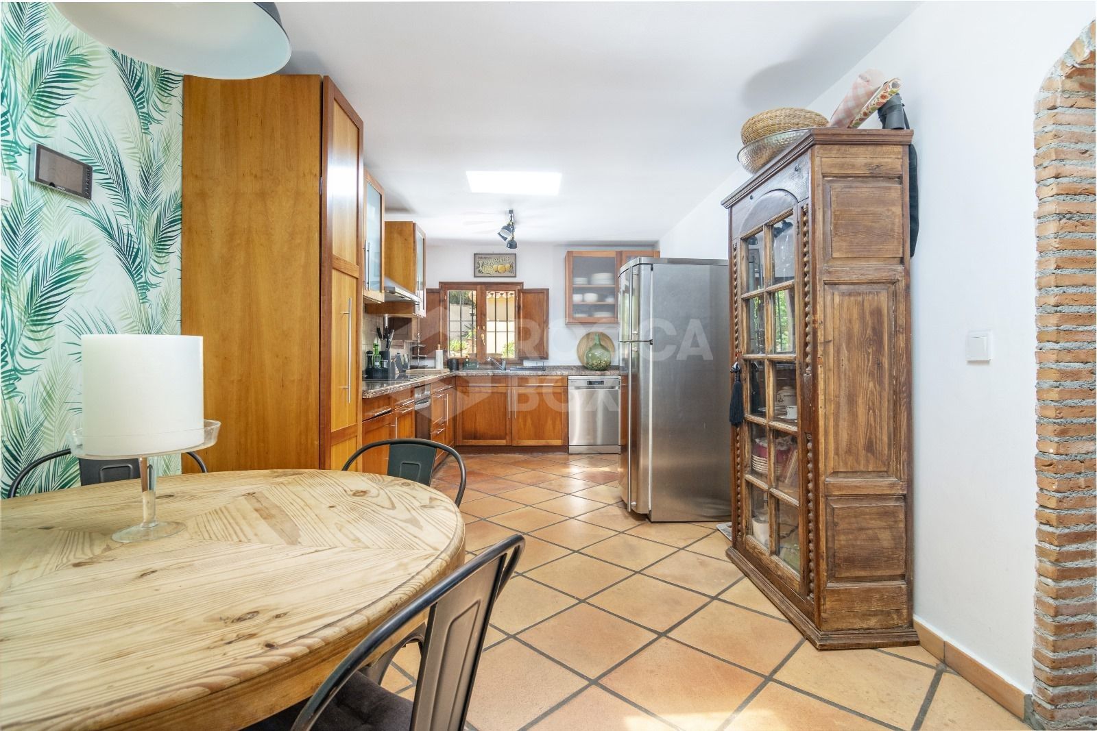 Charming Villa with Sea & Mountain Views Near La Zagaleta