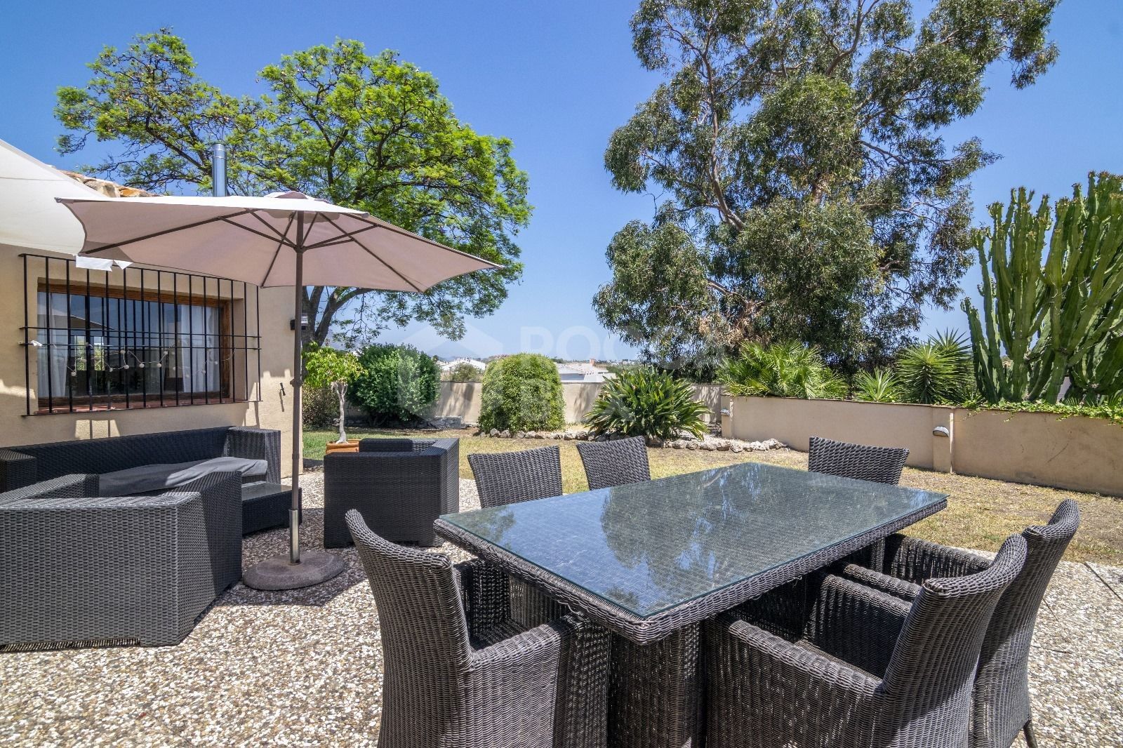 Charming Villa with Sea & Mountain Views Near La Zagaleta