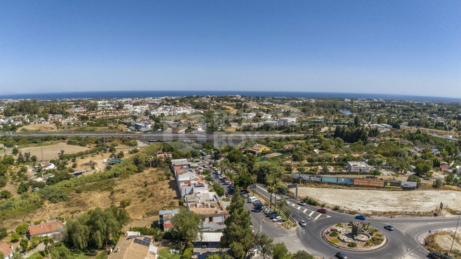 Charming Villa with Sea & Mountain Views Near La Zagaleta