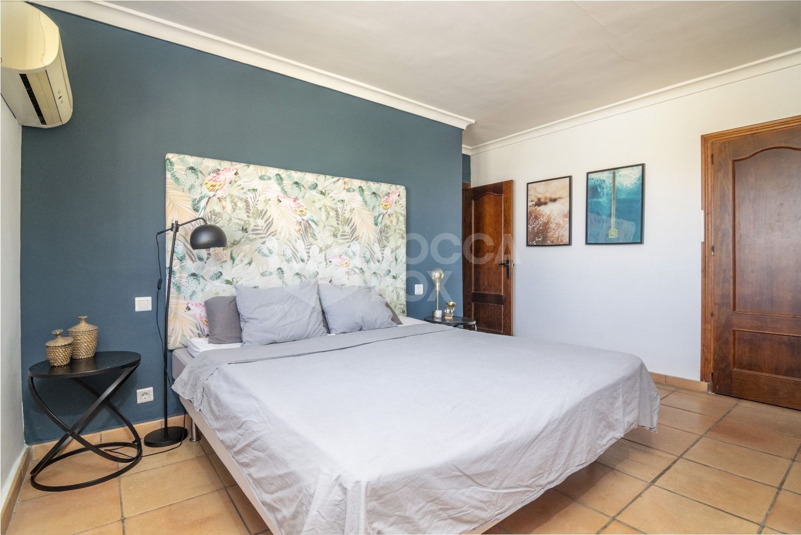 Charming Villa with Sea & Mountain Views Near La Zagaleta