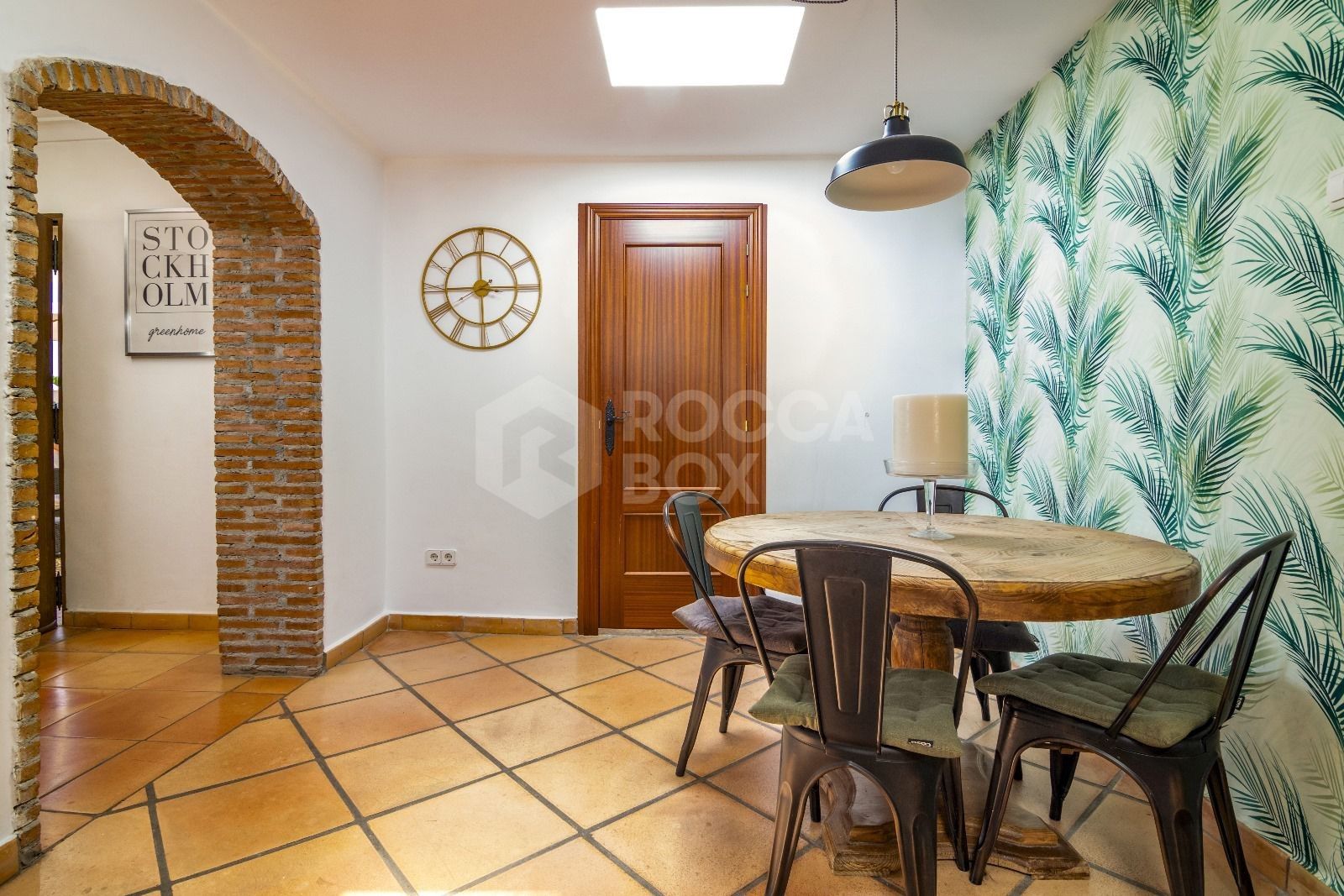 Charming Villa with Sea & Mountain Views Near La Zagaleta