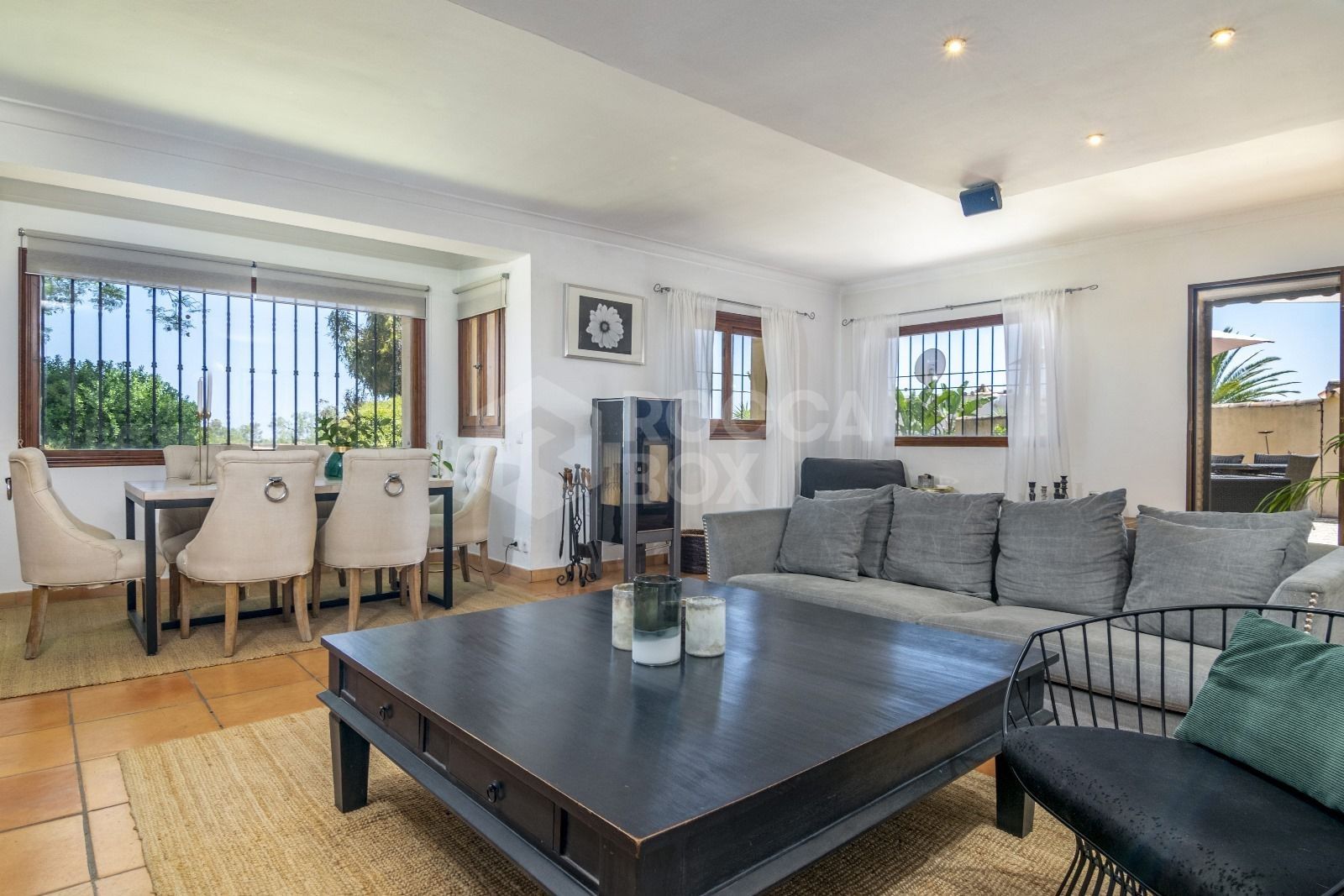 Charming Villa with Sea & Mountain Views Near La Zagaleta