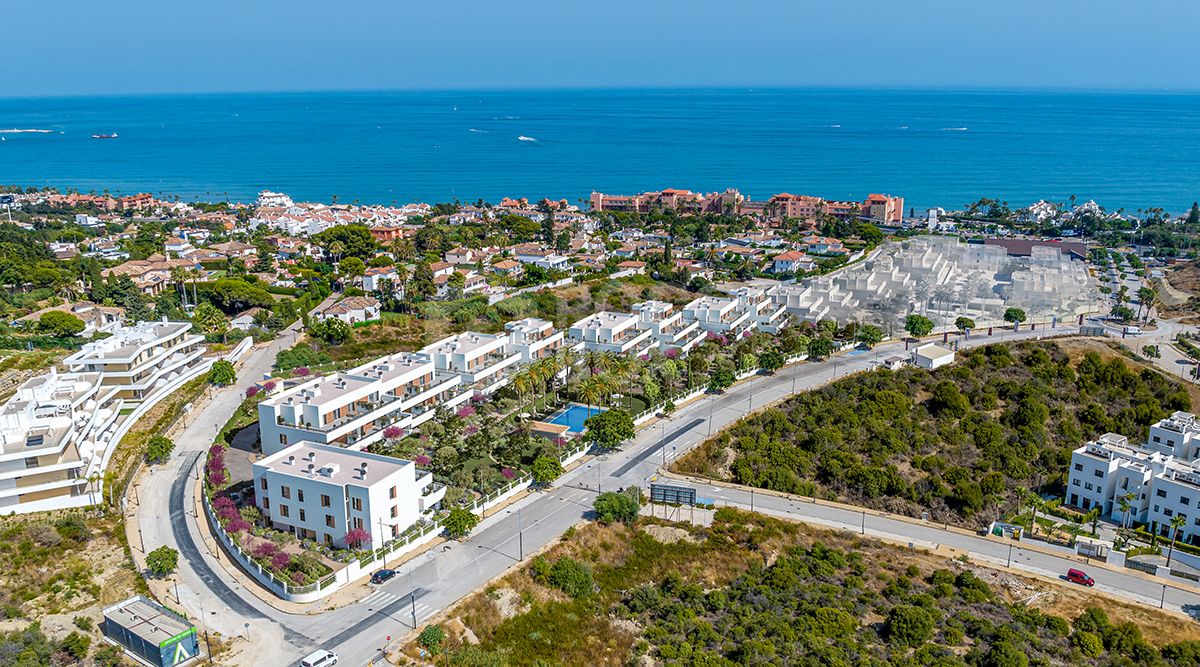 Elevated Coastal Living with Panoramic Sea Views