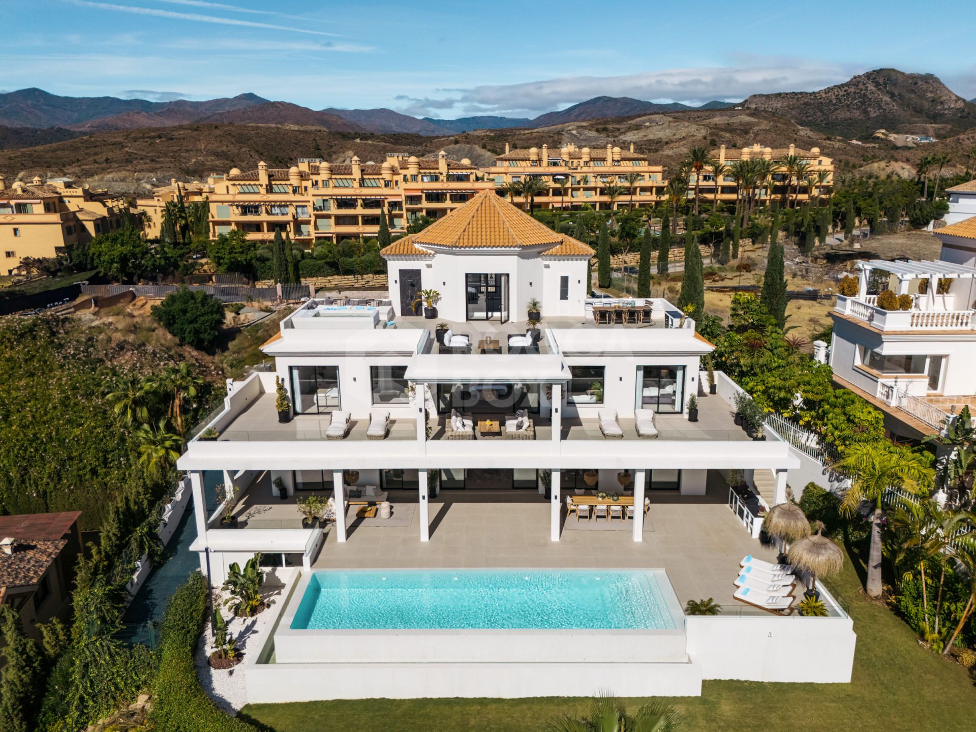 Exquisite Family Estate in Los Flamingos with Panoramic Views