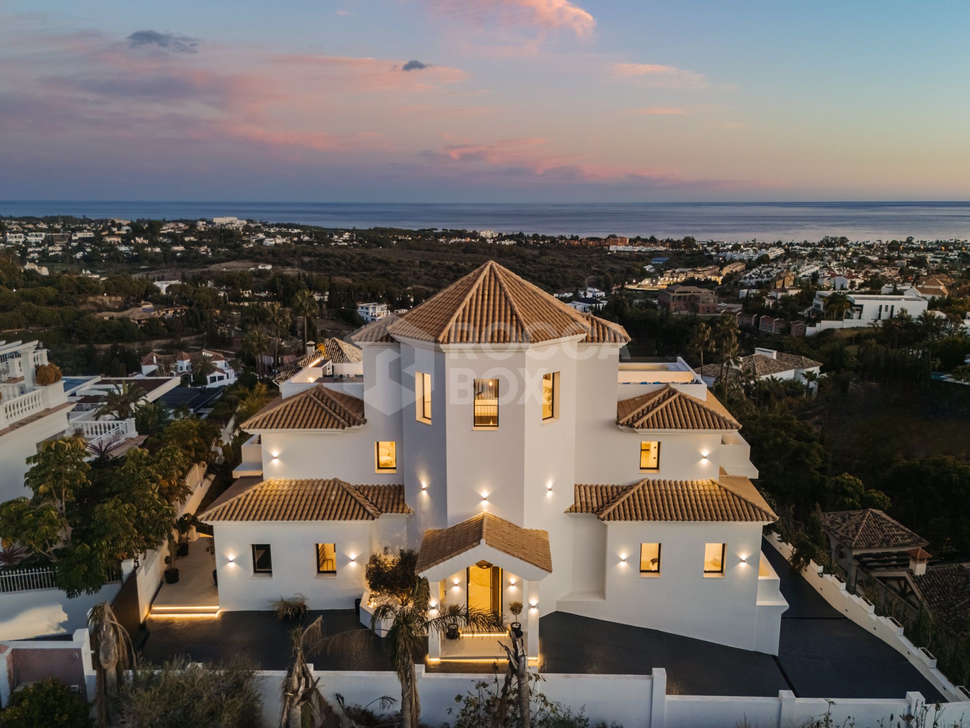 Exquisite Family Estate in Los Flamingos with Panoramic Views