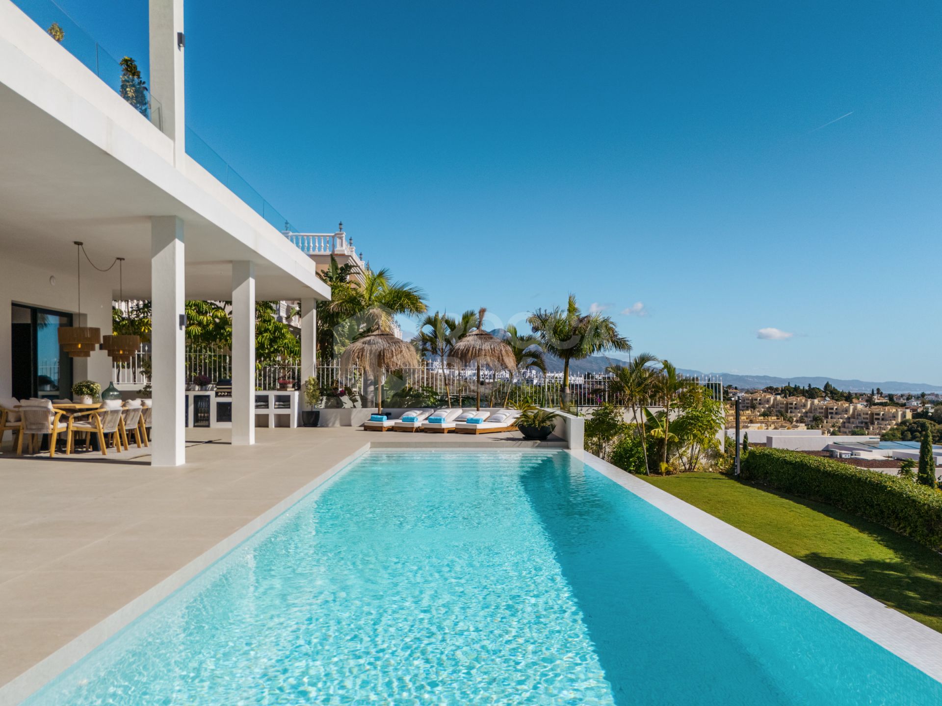 Exquisite Family Estate in Los Flamingos with Panoramic Views