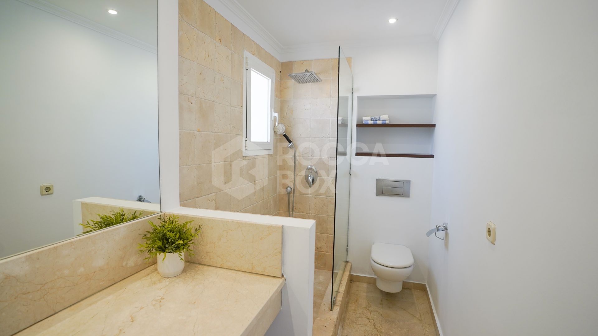 Penthouse with Stunning Views in Nagüeles