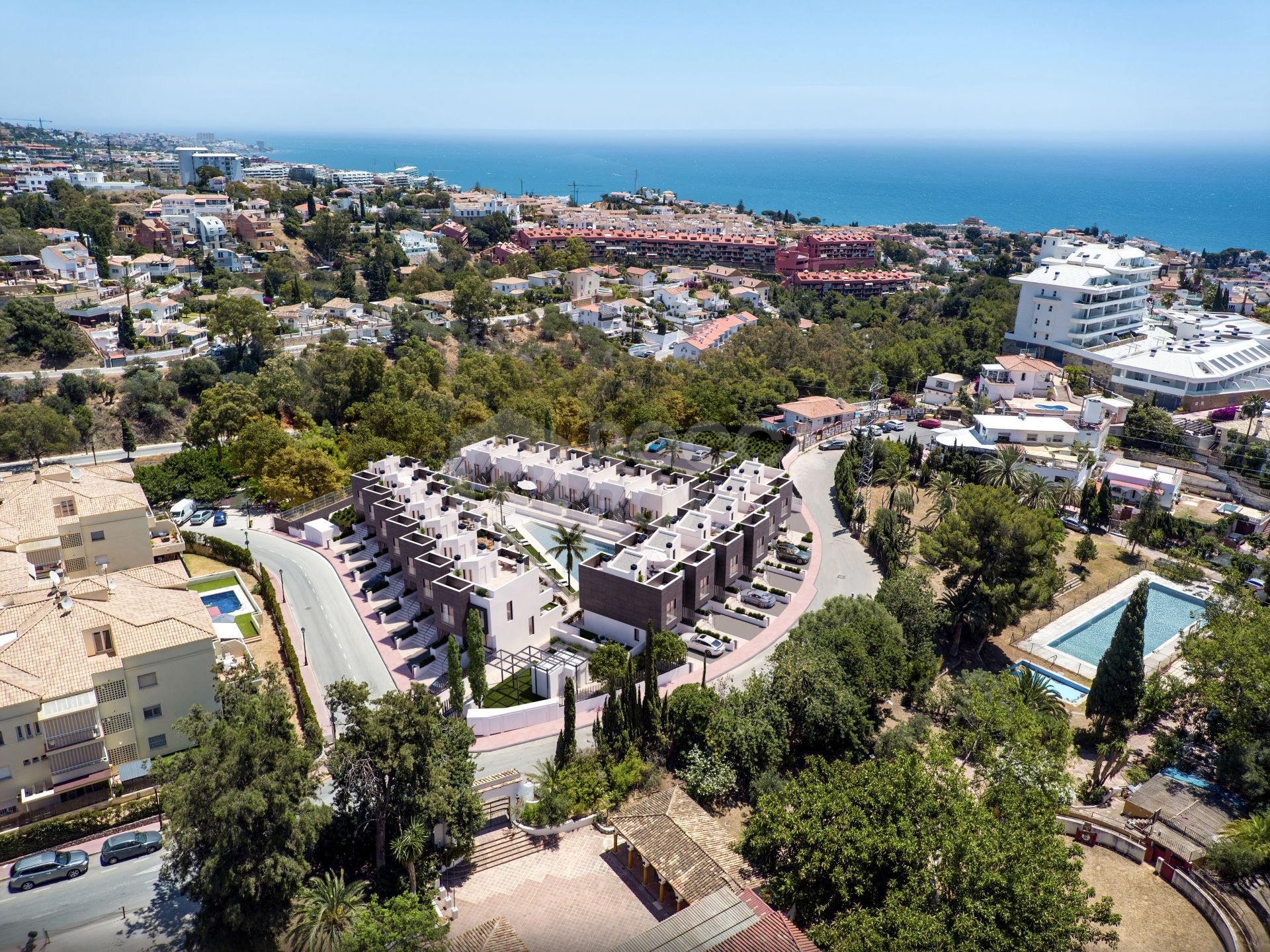 Modern Coastal Haven: 3-Bedroom Semi-Detached Home with Sea Views