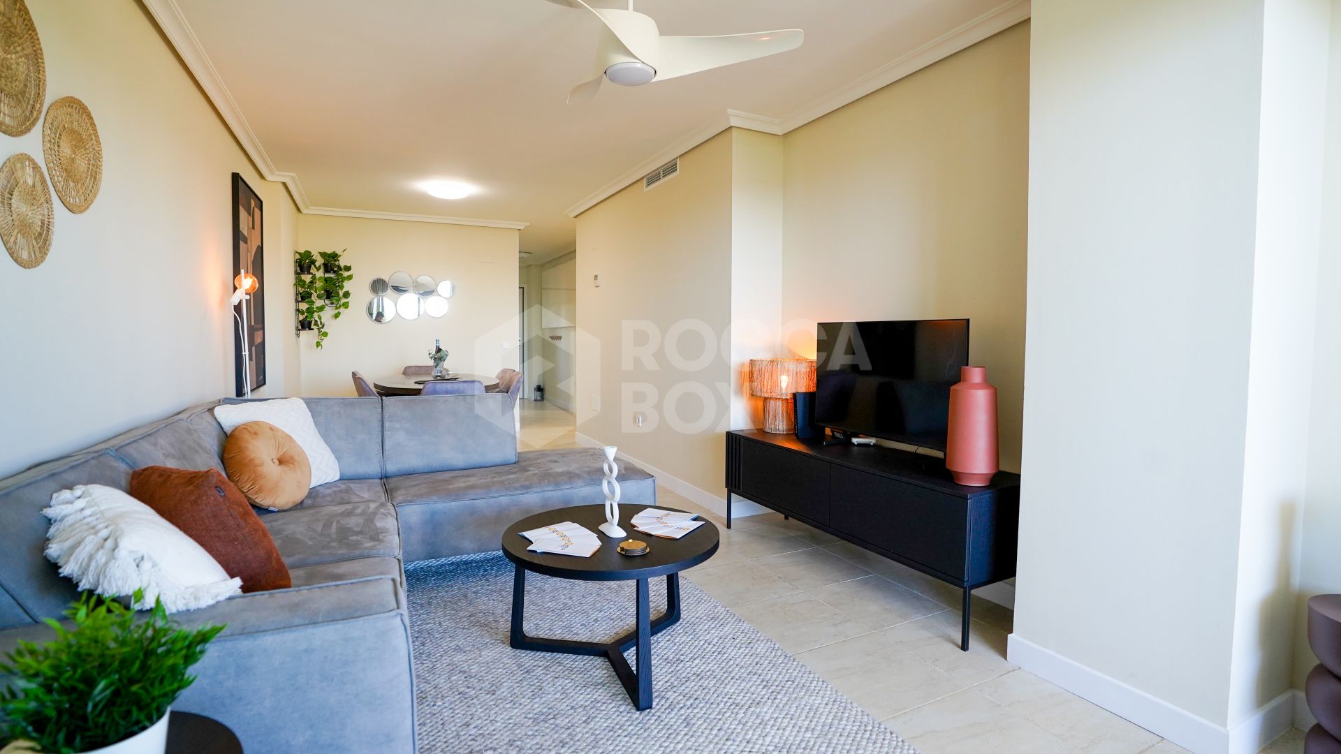 Elegant Ground Floor Apartment in Gated Community with Sea Views