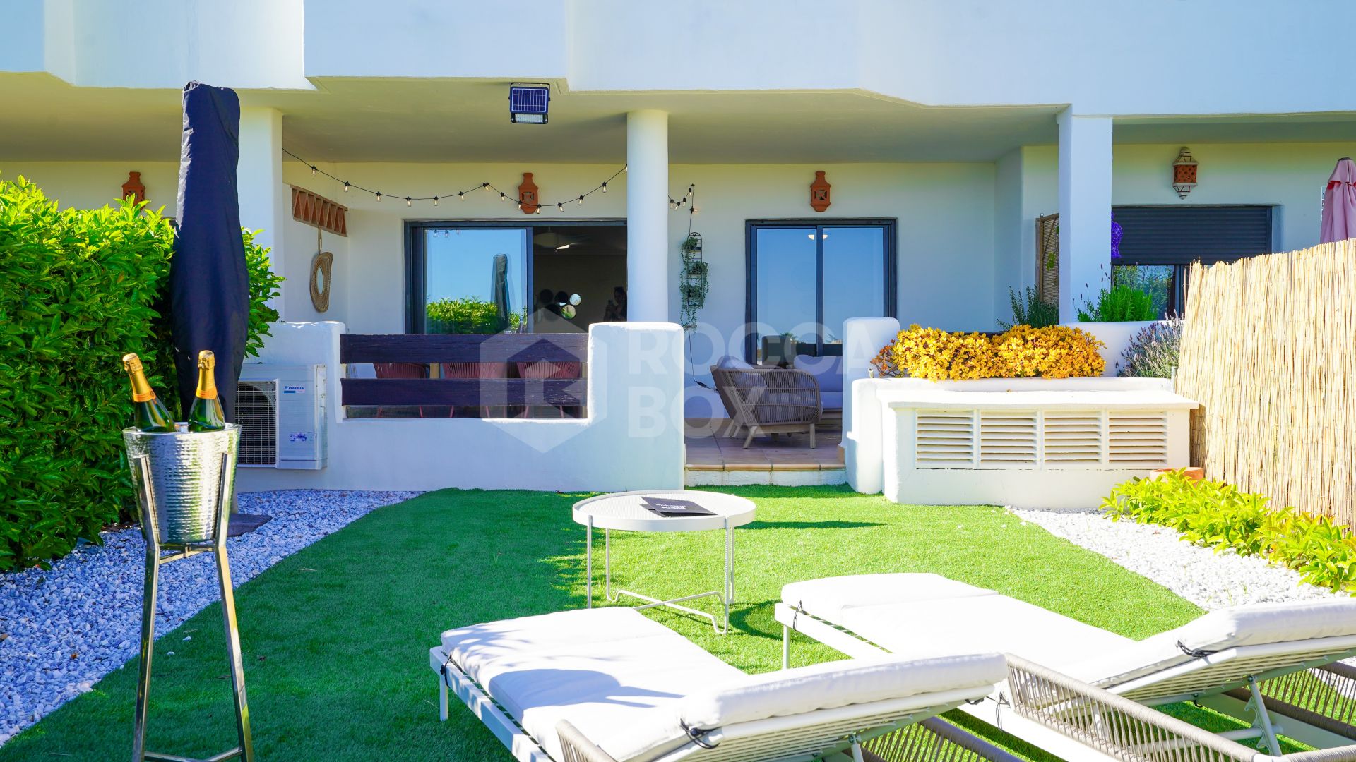 Elegant Ground Floor Apartment in Gated Community with Sea Views