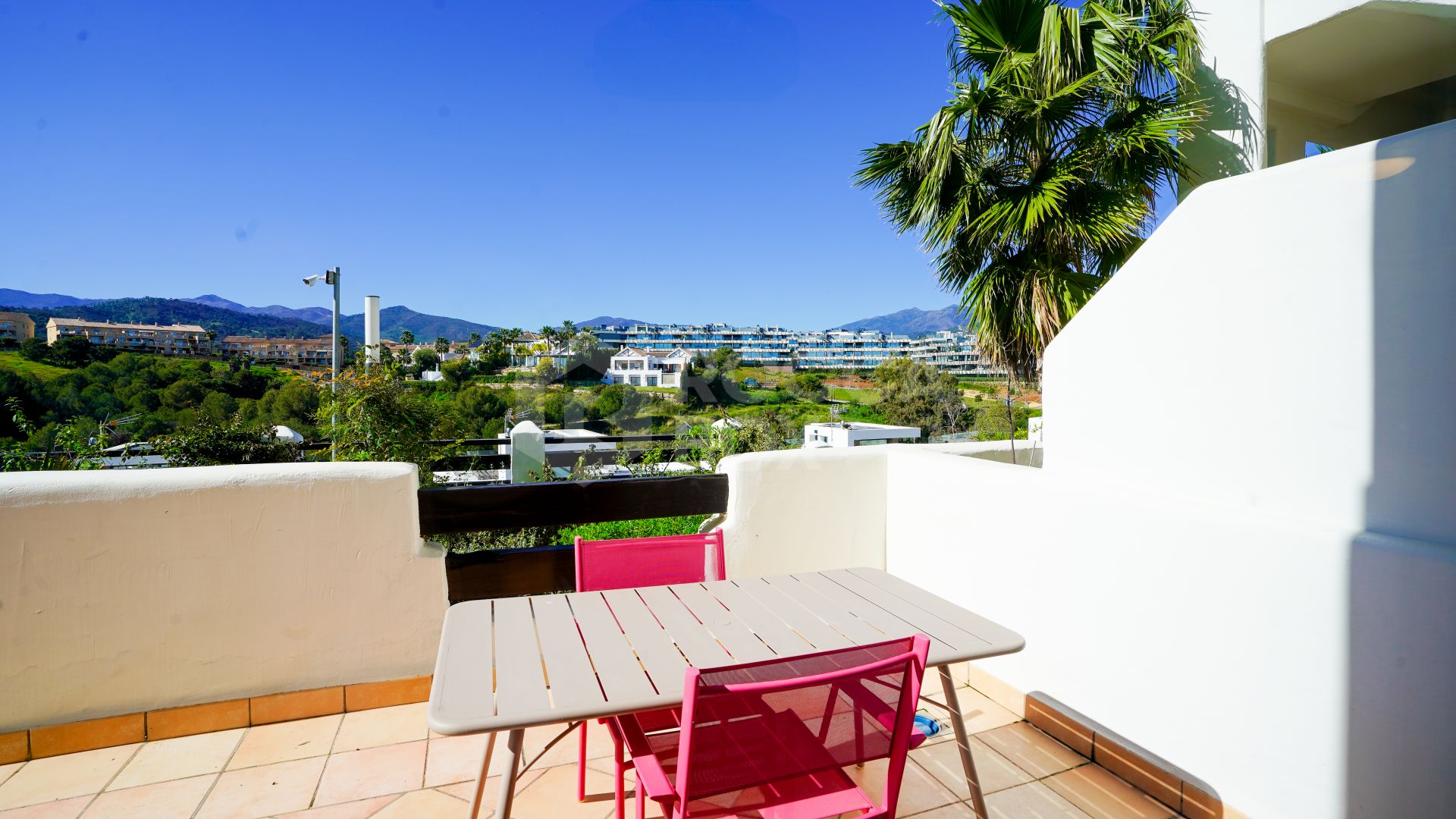 Elegant Ground Floor Apartment in Gated Community with Sea Views