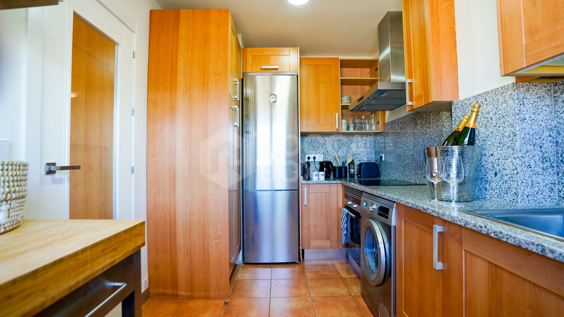 Elegant Ground Floor Apartment in Gated Community with Sea Views