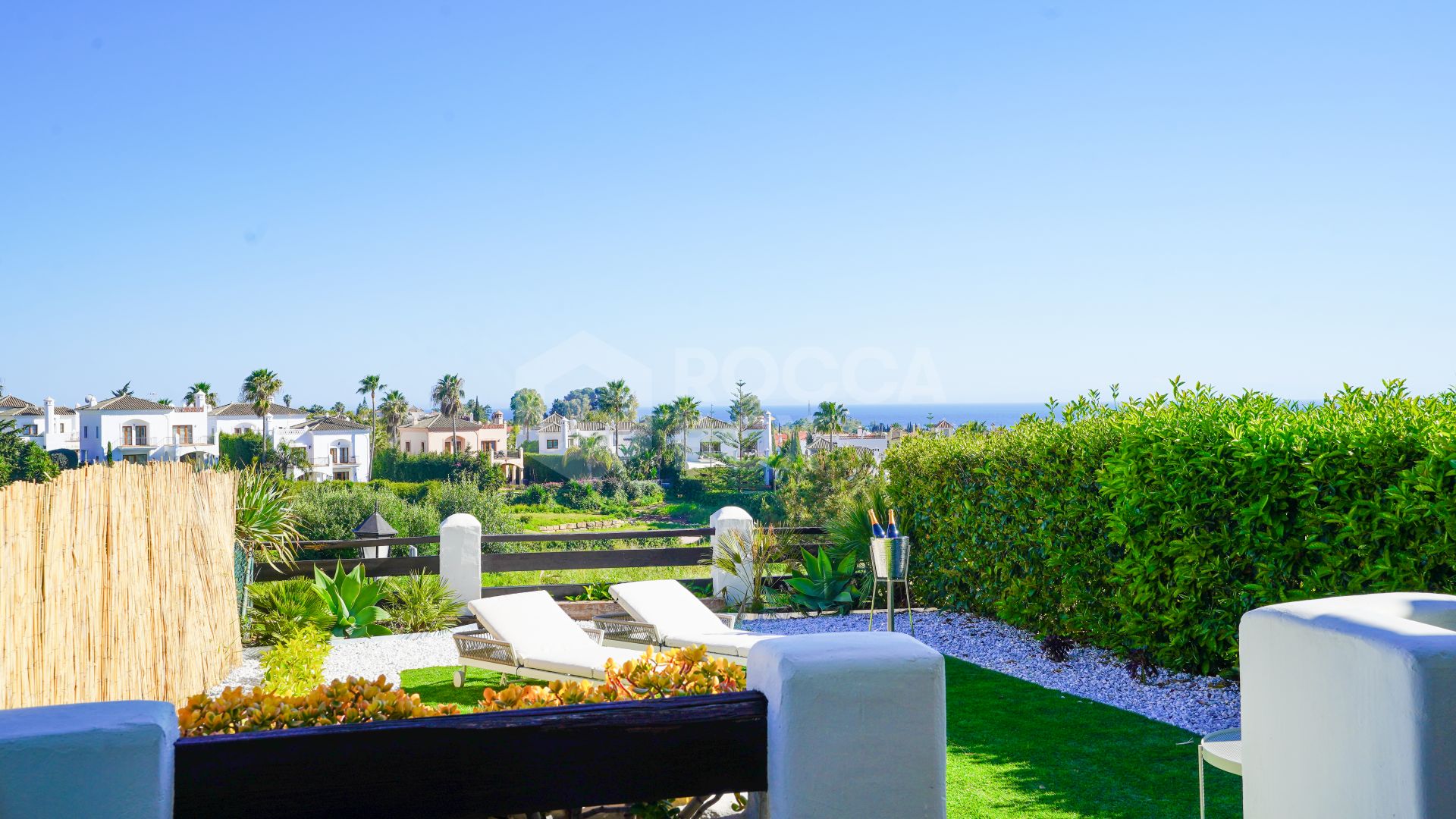Elegant Ground Floor Apartment in Gated Community with Sea Views