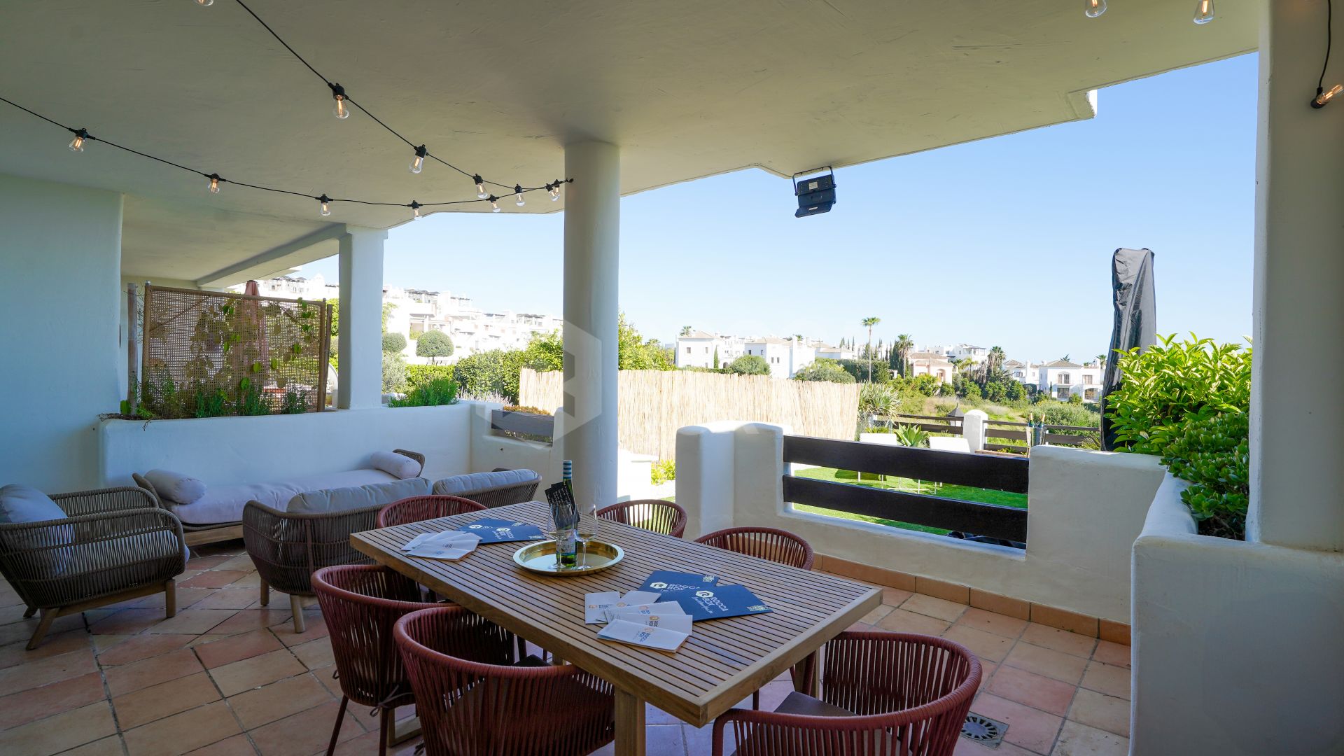 Elegant Ground Floor Apartment in Gated Community with Sea Views