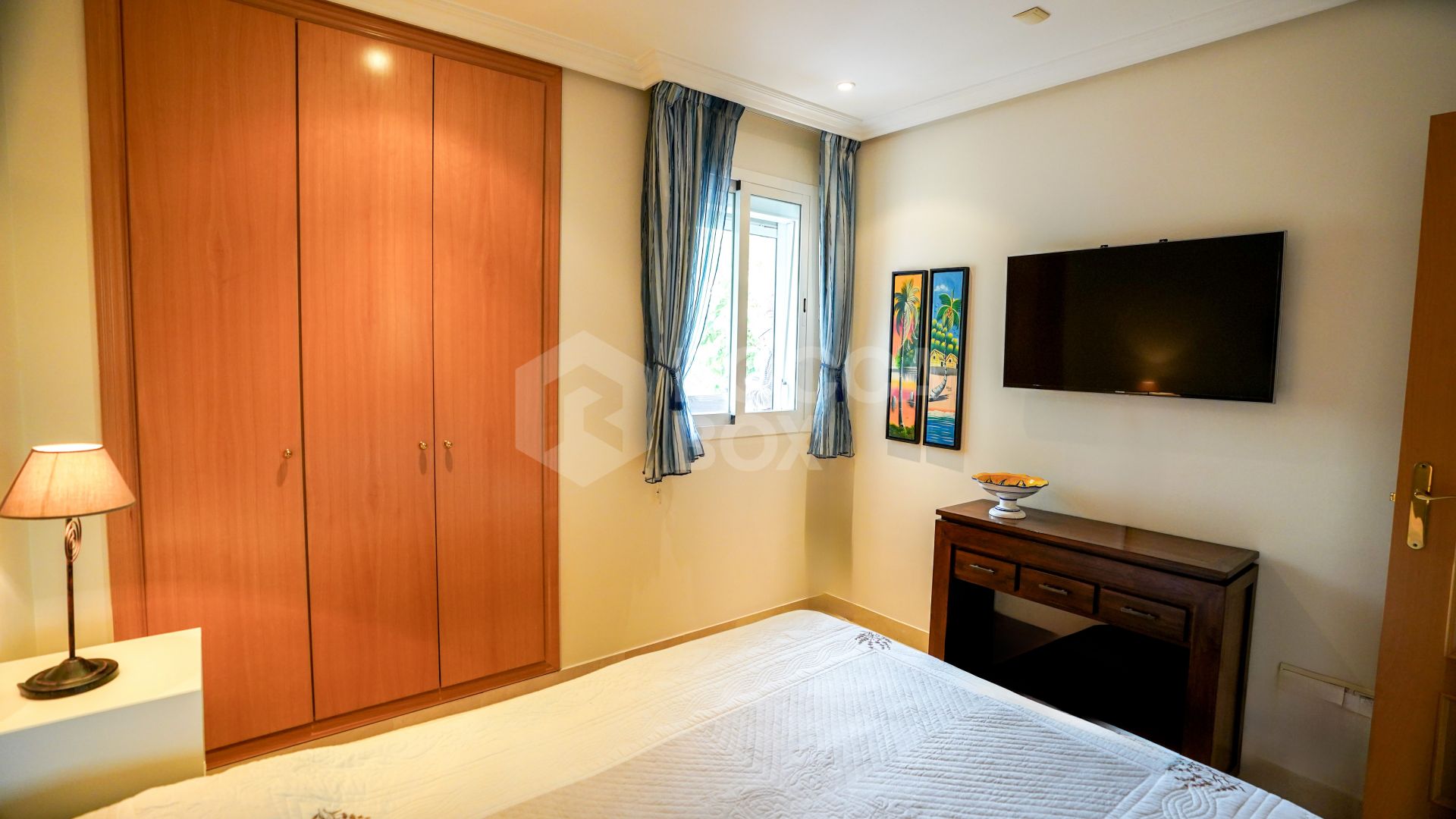 Elegant Apartment with Spacious Terraces and Premium Amenities