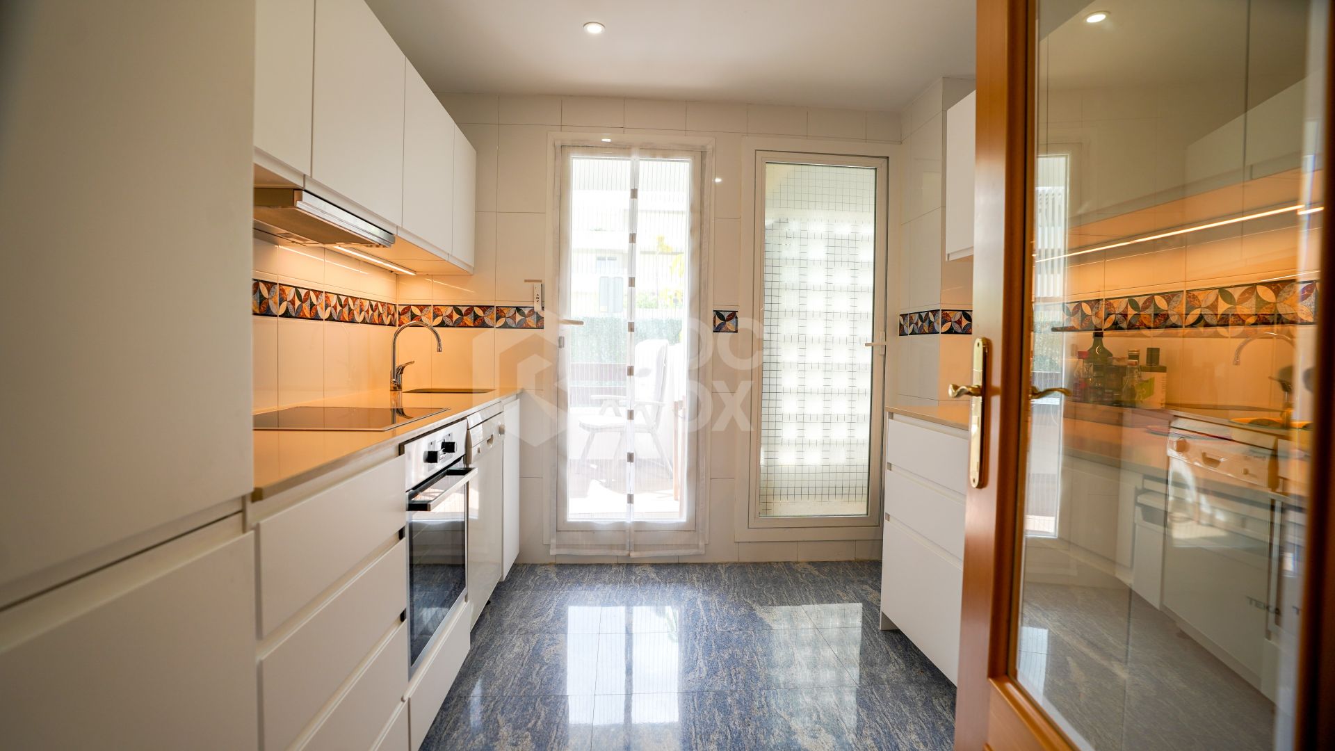 Elegant Apartment with Spacious Terraces and Premium Amenities