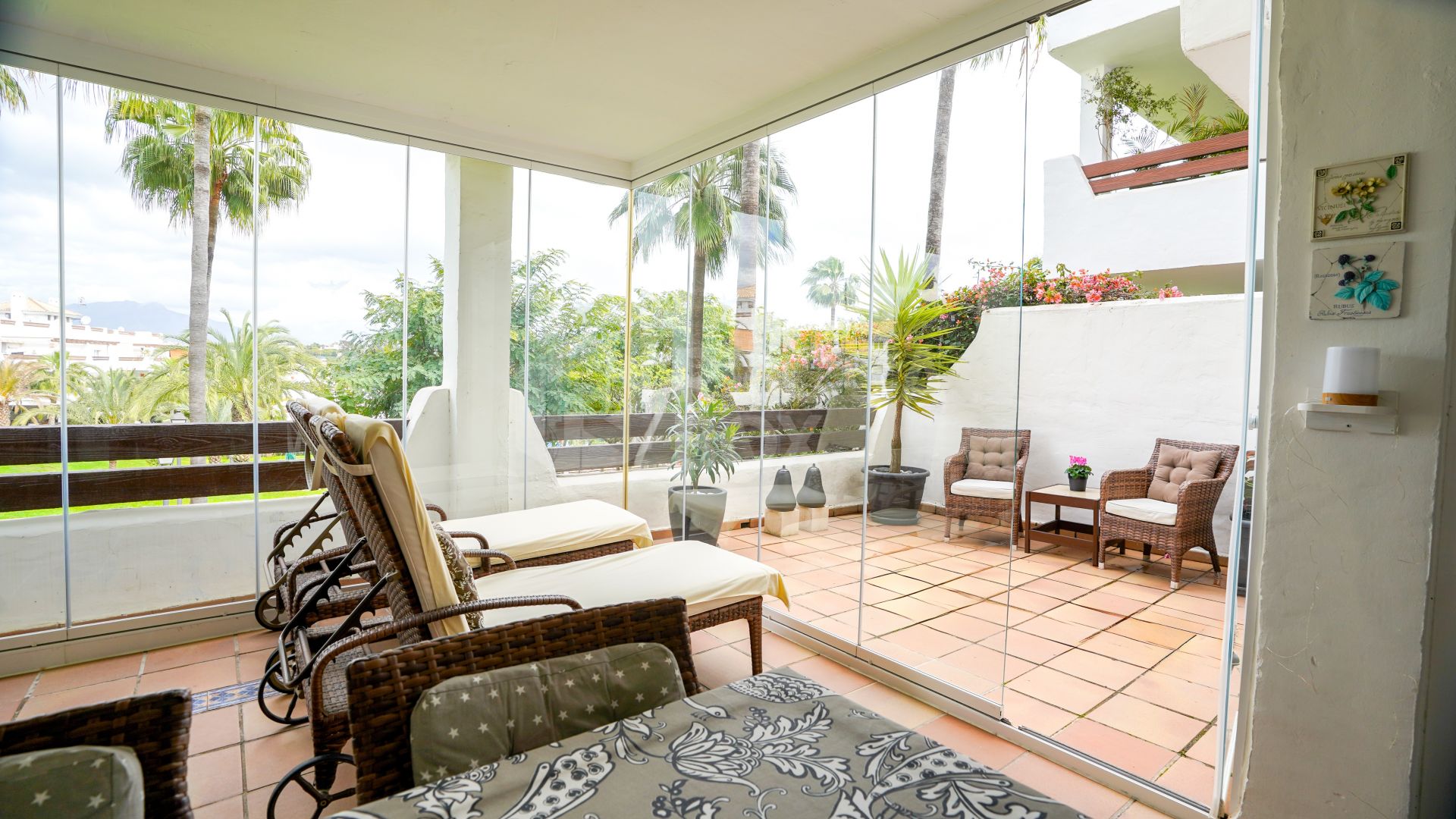 Elegant Apartment with Spacious Terraces and Premium Amenities
