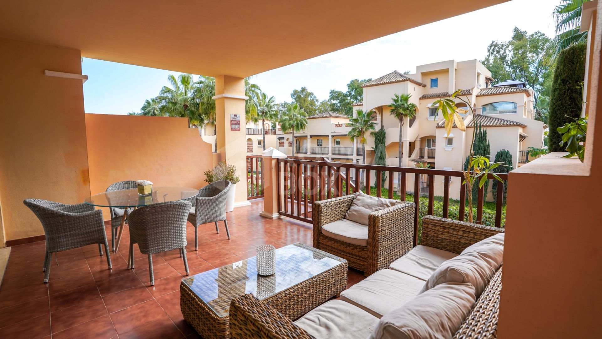 Elegant Ground-Floor Apartment with Resort-Style Amenities in Atalaya