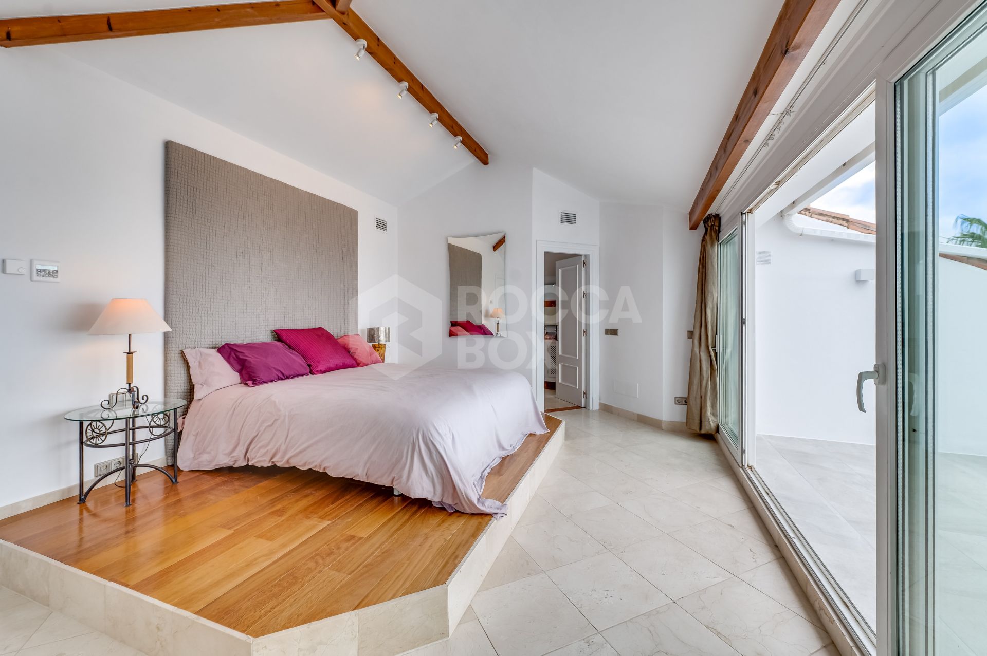 Rio Real Villa with Panoramic Views of Gibraltar & Africa
