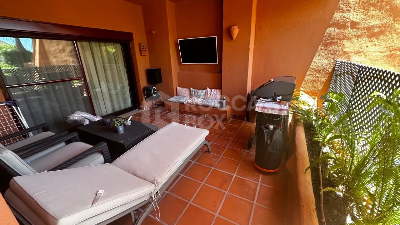 Luxurious Apartment for Rent in La Alzambra, Nueva Andalucia