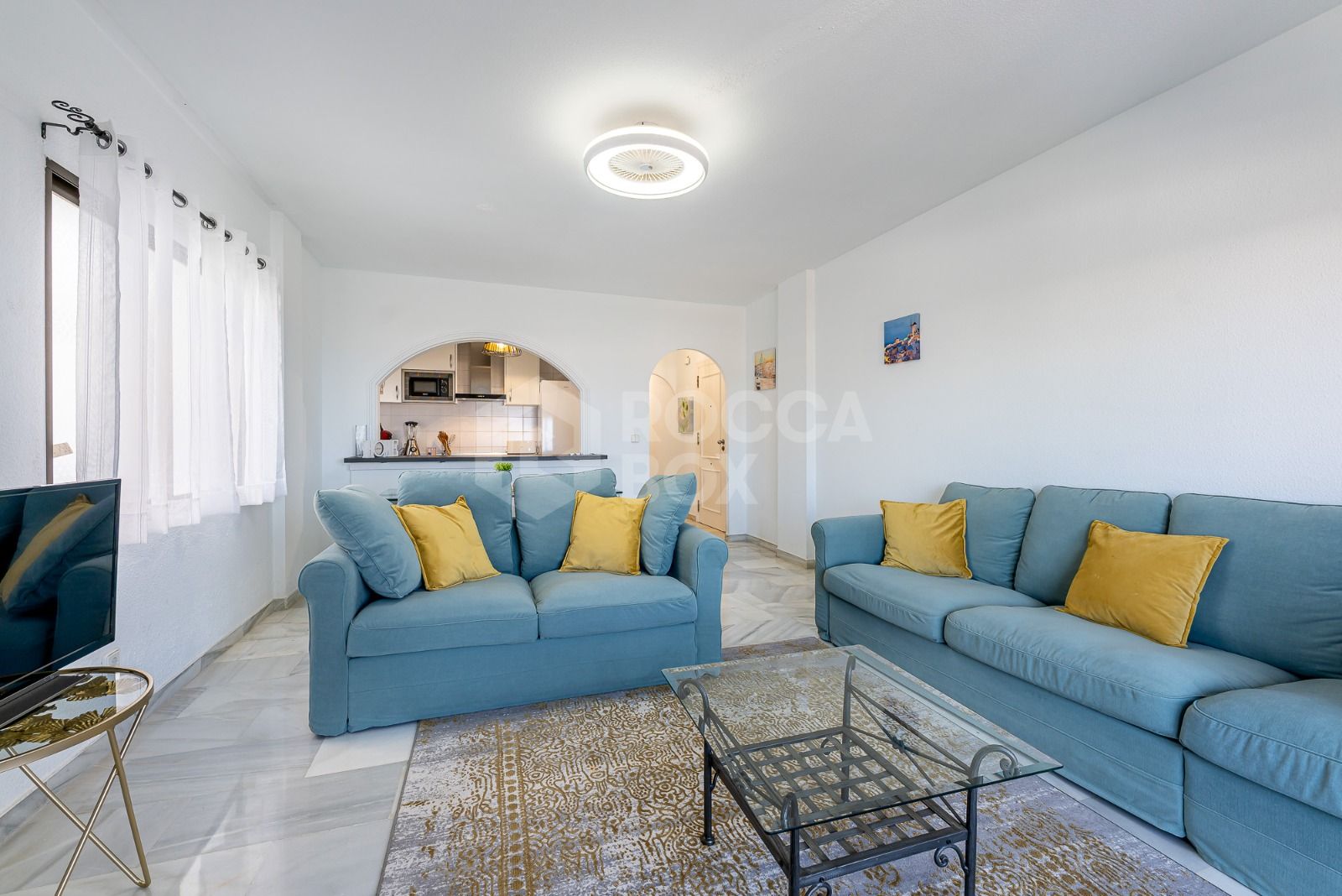 Elegant Coastal Apartment for Rent in Sitio de Calahonda, Mijas Costa