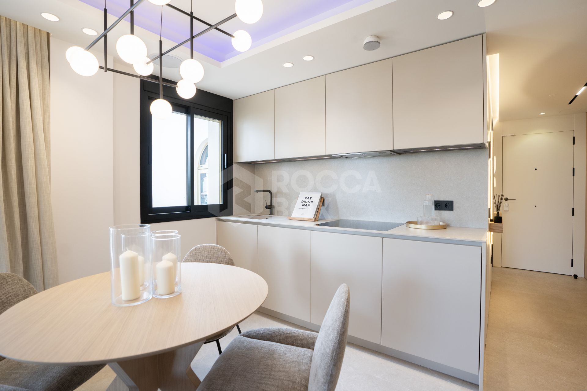 Smart Home Apartment with Cutting-Edge Technology and Luxurious Finishes