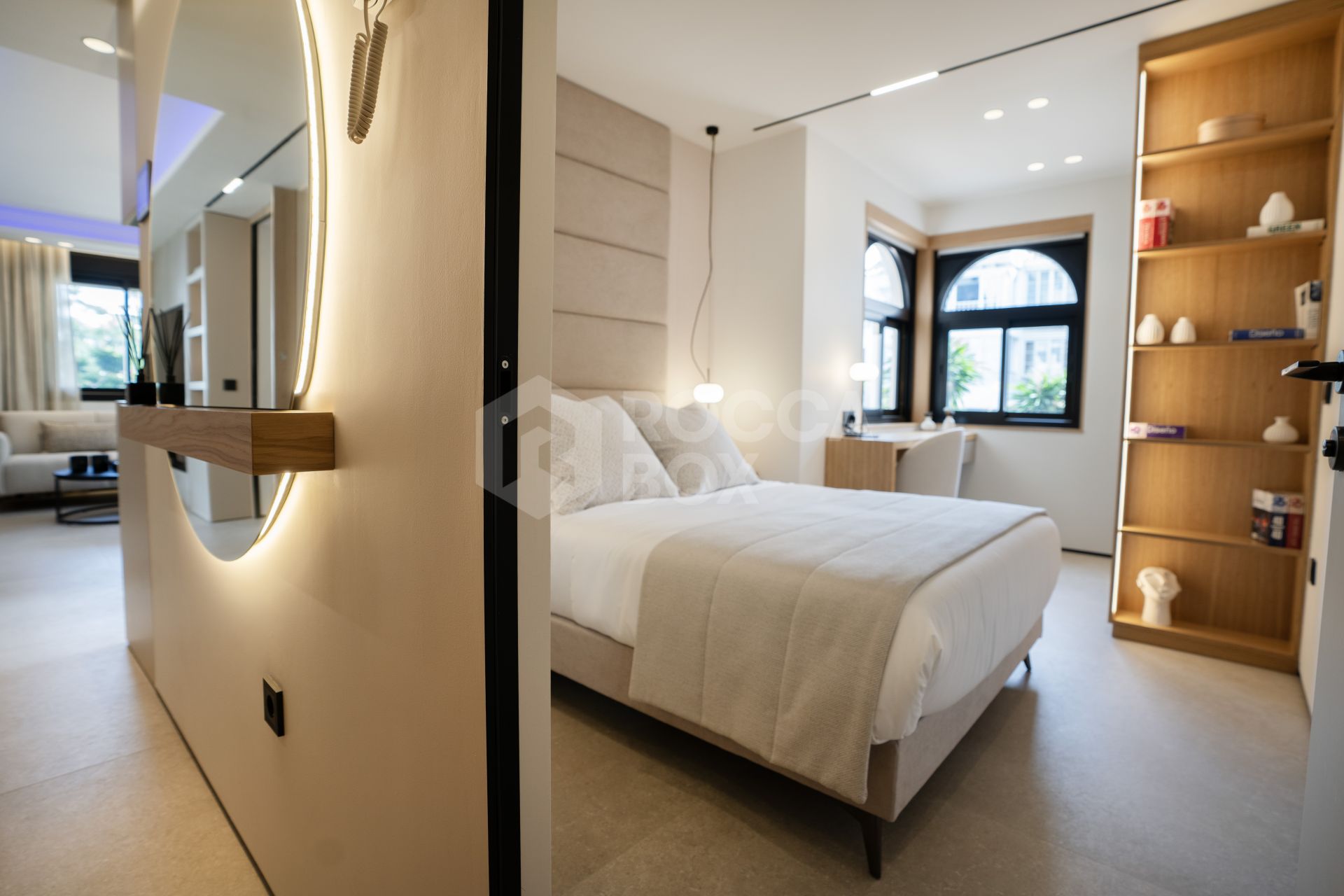 Smart Home Apartment with Cutting-Edge Technology and Luxurious Finishes