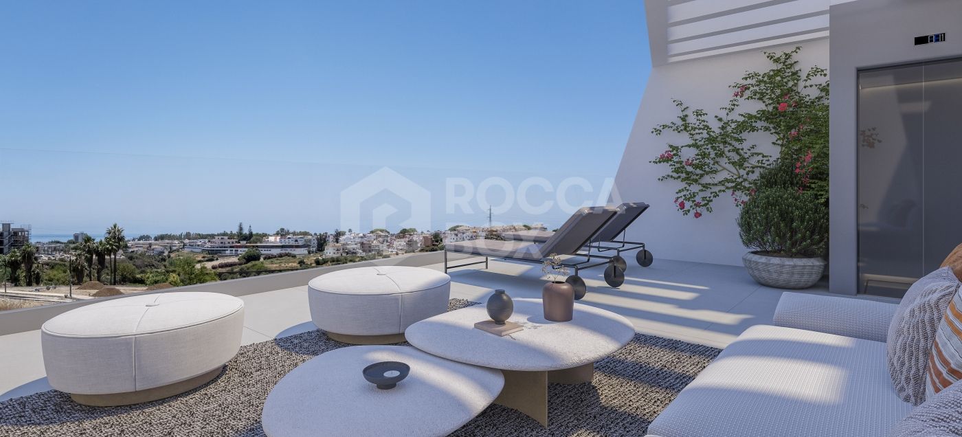 Exquisite Luxury Villa: Coastal Elegance Meets Modern Living in Estepona