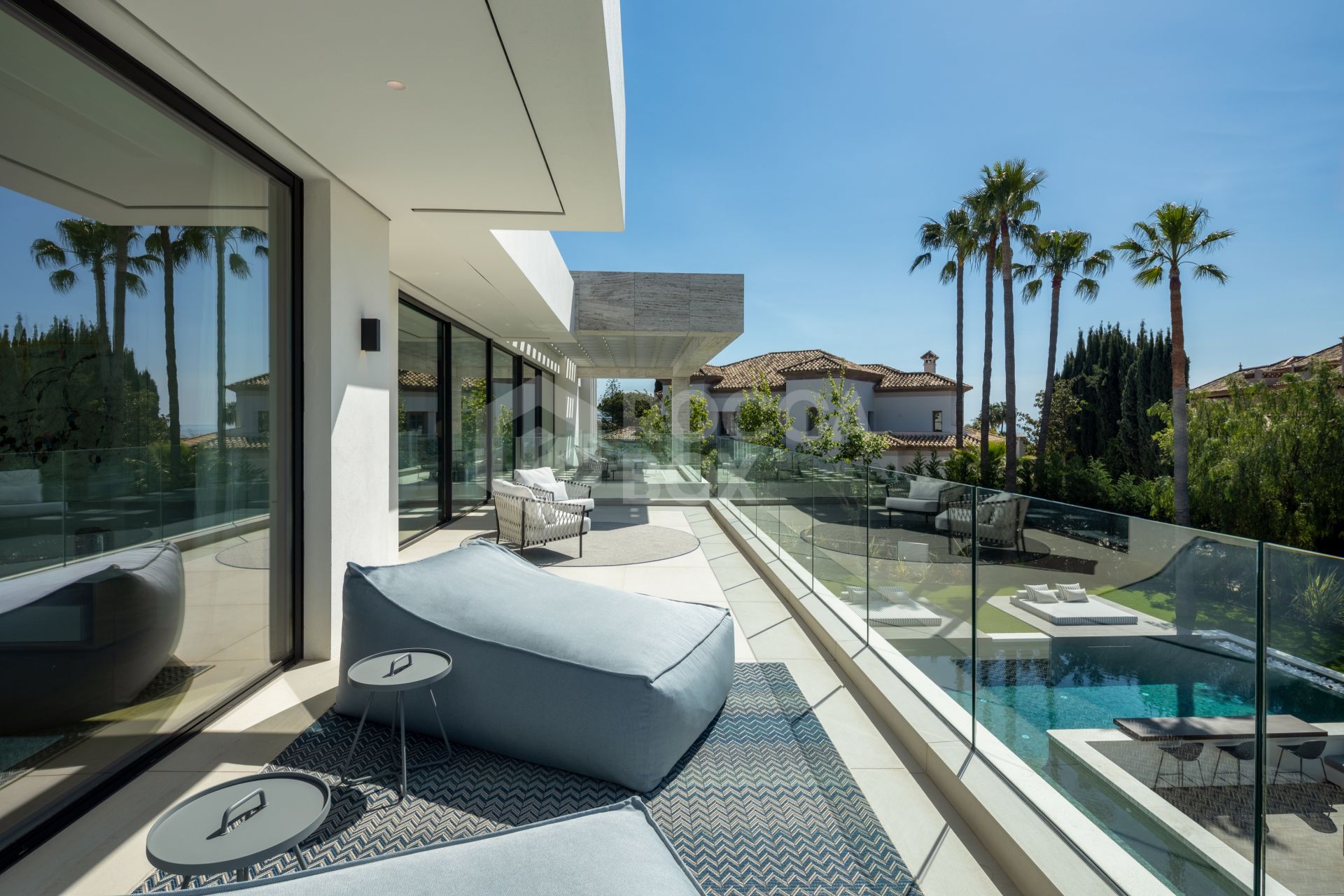 Exquisite Contemporary Villa with Exceptional Design and Prime Location