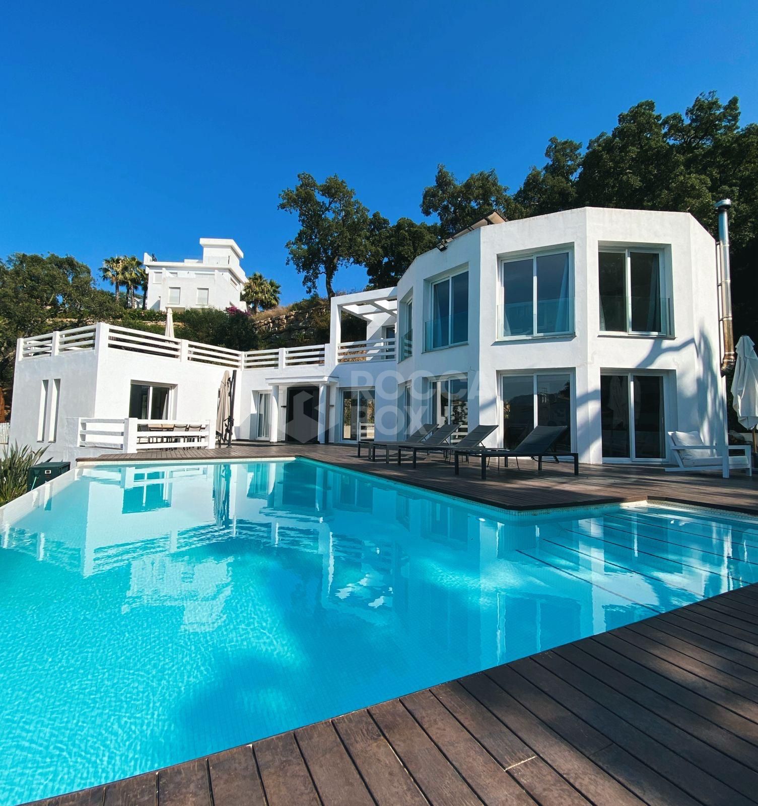 Luxurious Villa for Rent in La Mairena, Marbella East