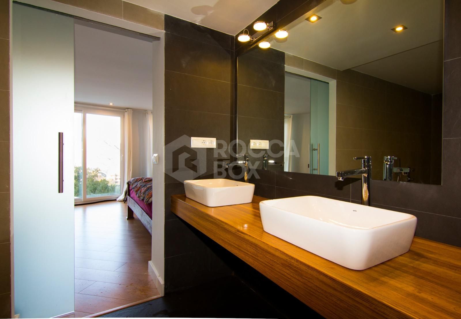 Luxurious Villa for Rent in La Mairena, Marbella East