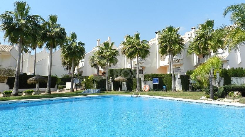 Elegant Semi-Detached House for Rent in Marbella East