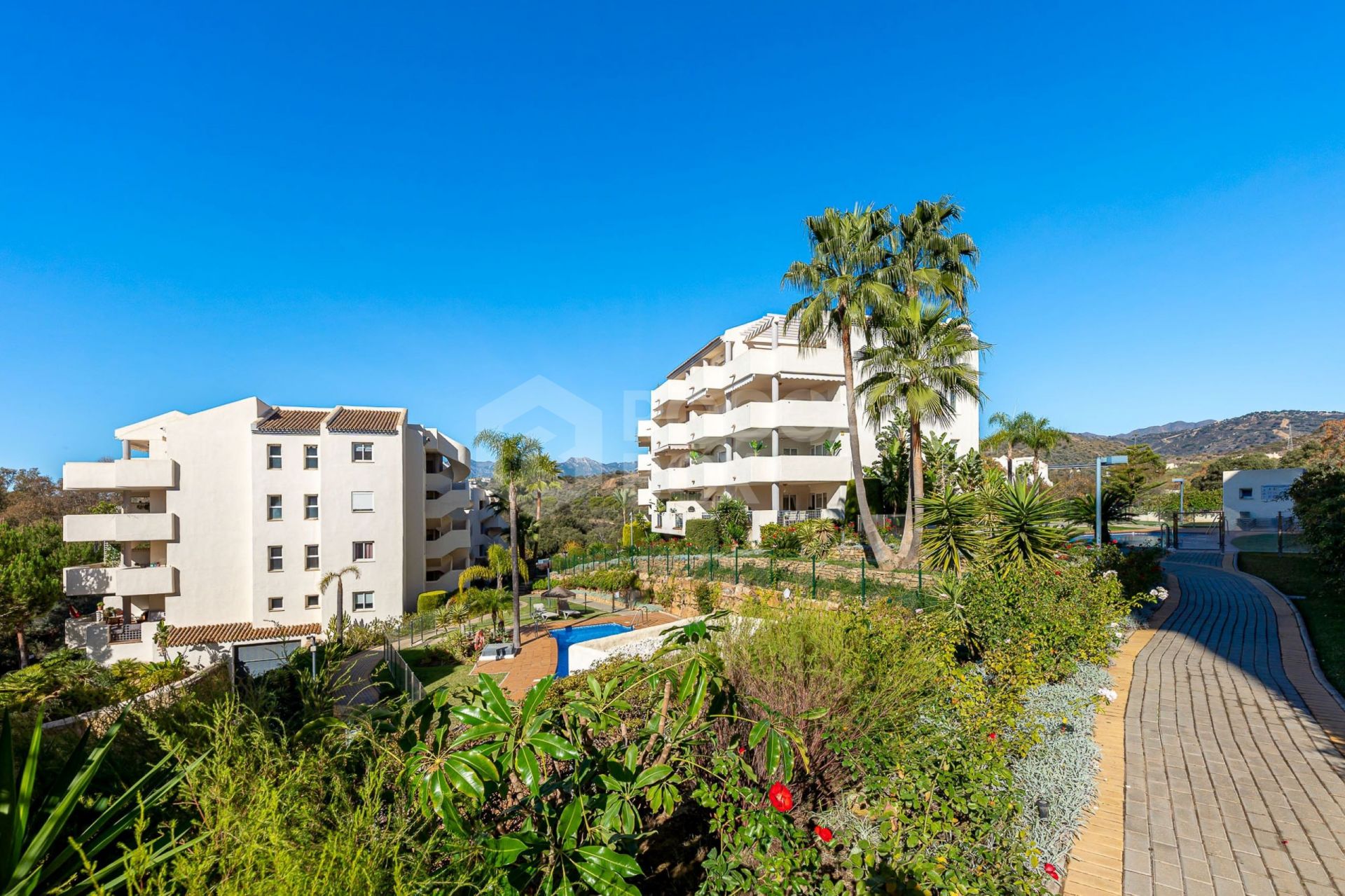 Elegant 3-Bedroom Apartment in Exclusive Santa Maria Green Hills