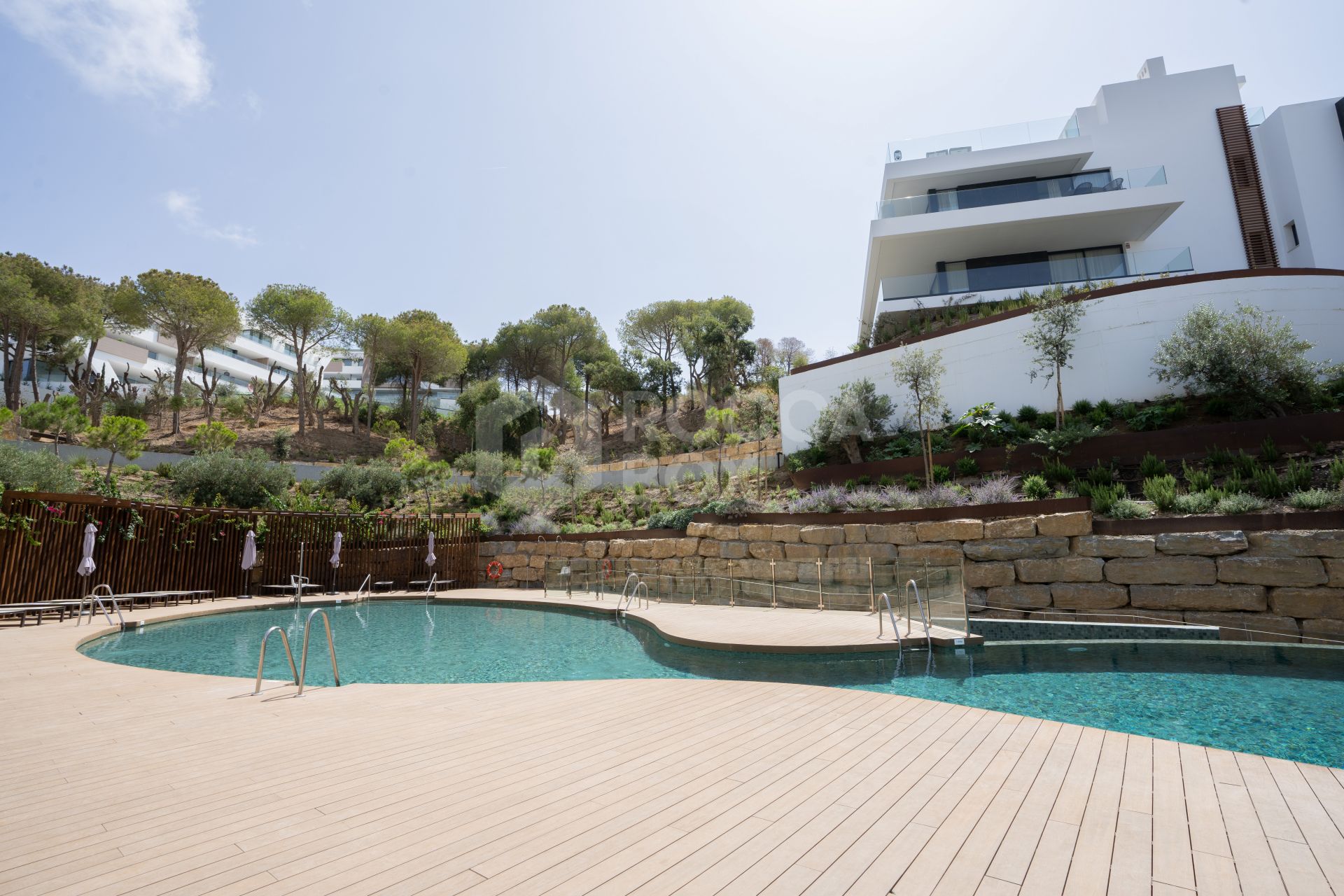 Luxurious Ground Floor Apartment in Cabopino, Marbella