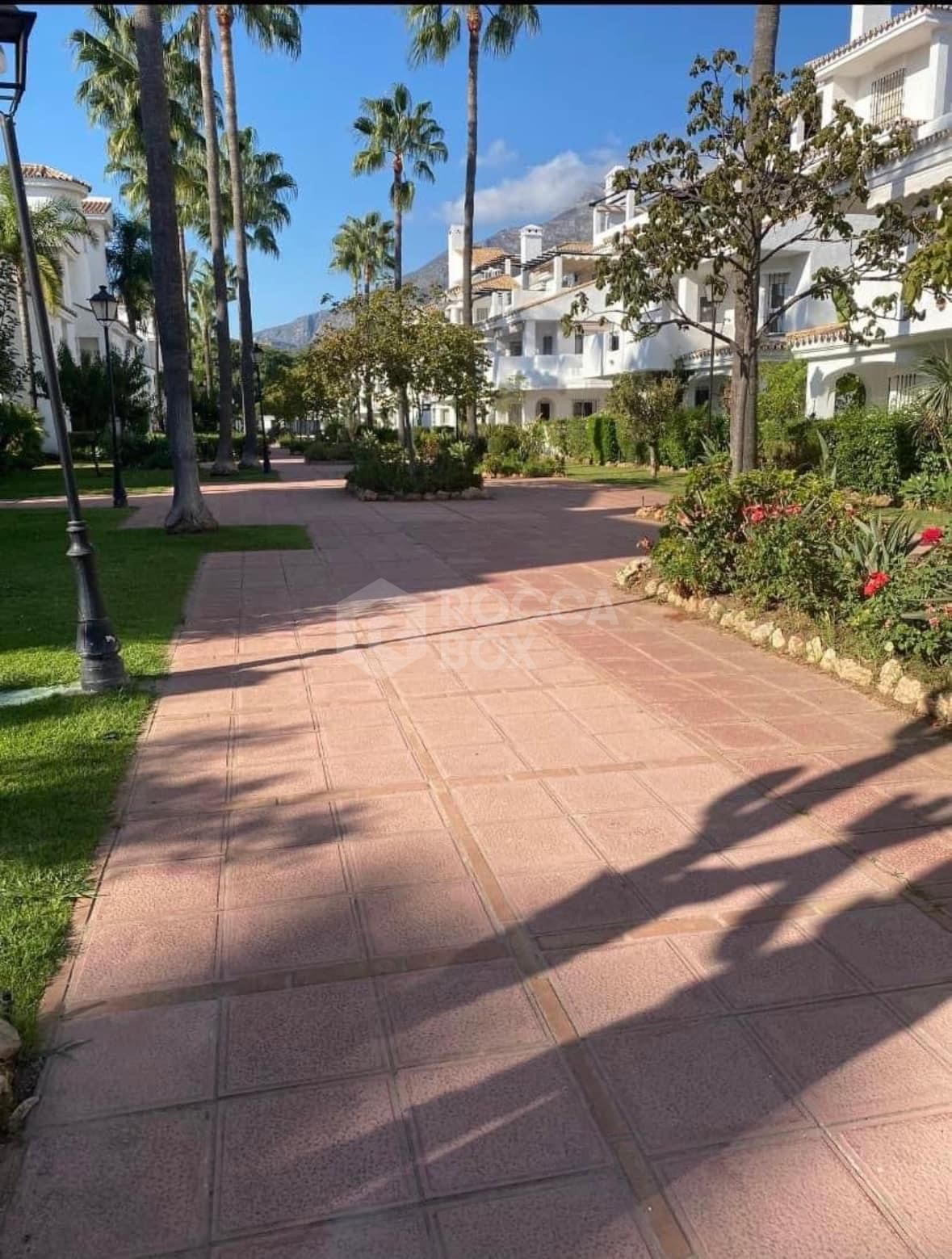 Apartment for Rent in Nueva Andalucia