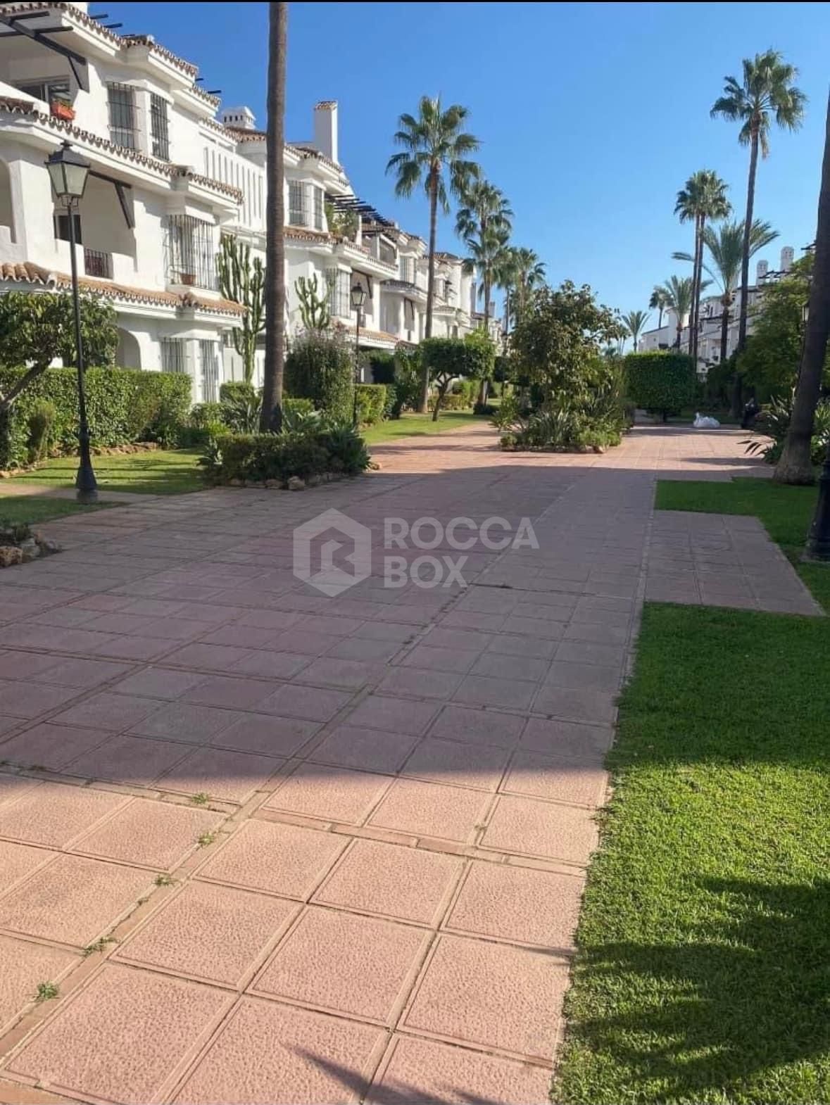 Apartment for Rent in Nueva Andalucia