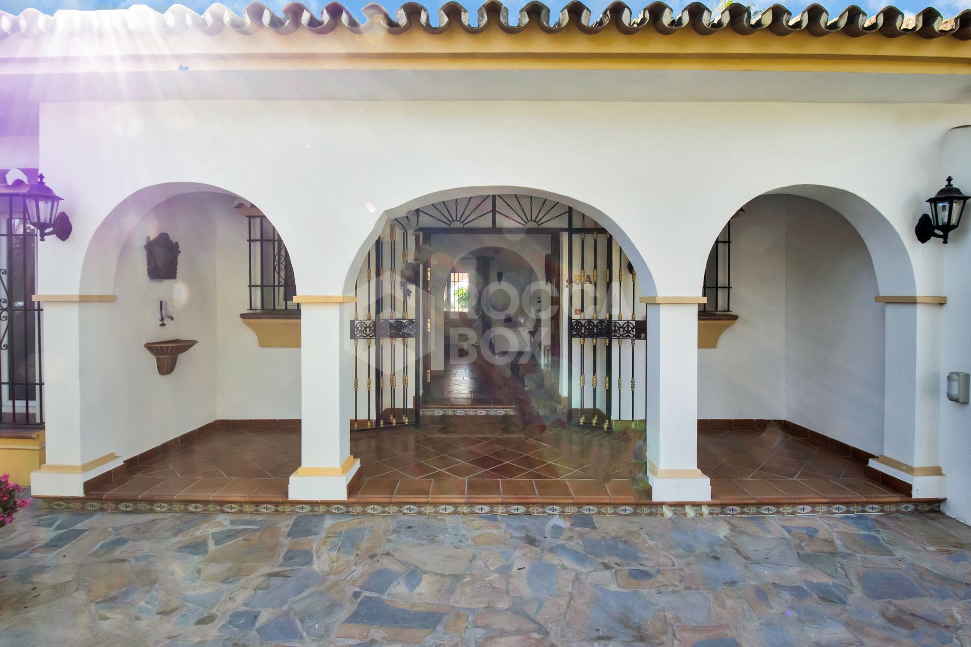 Andalucian Style Villa with Private Garden, Pool, and Jacuzzi