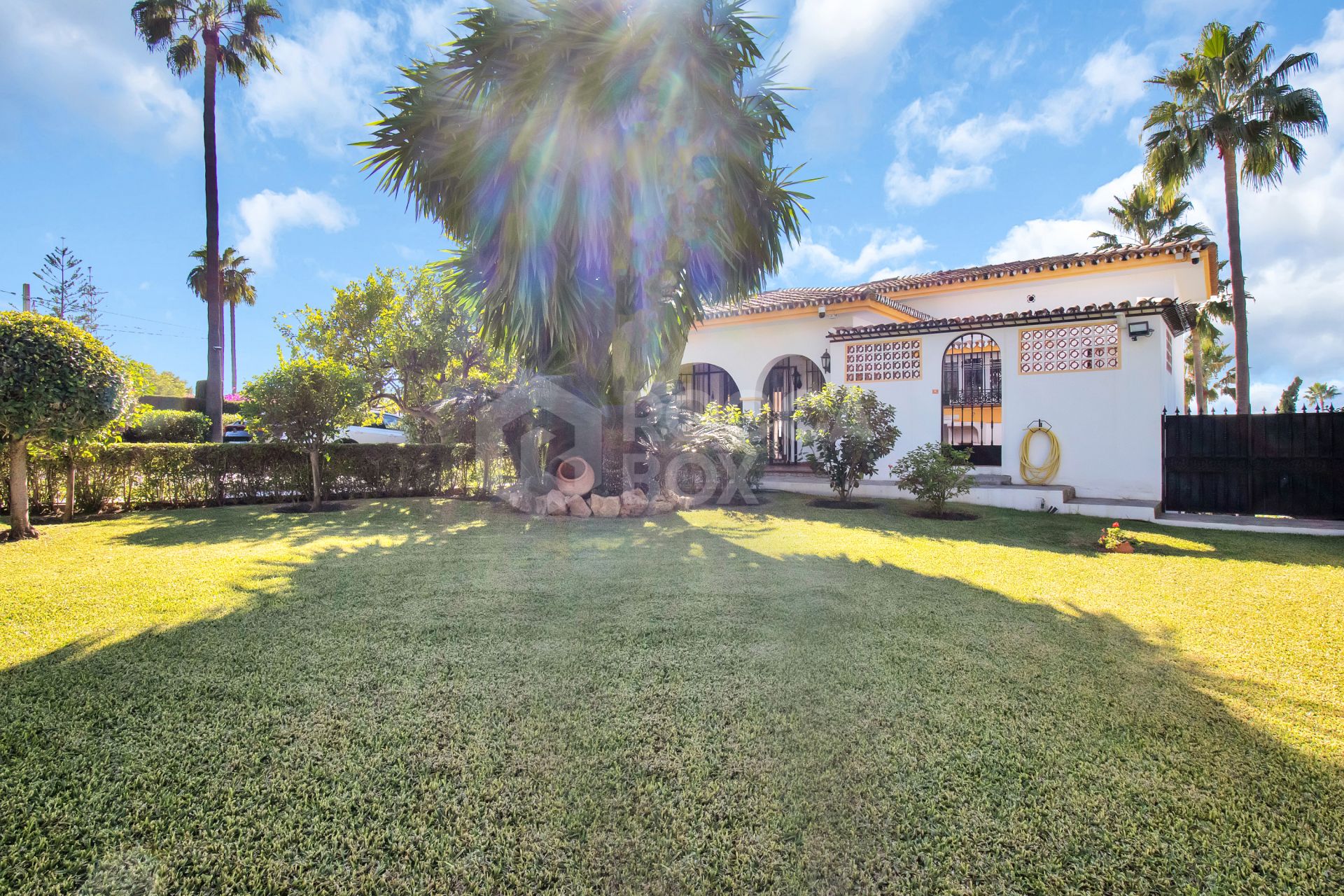 Andalucian Style Villa with Private Garden, Pool, and Jacuzzi