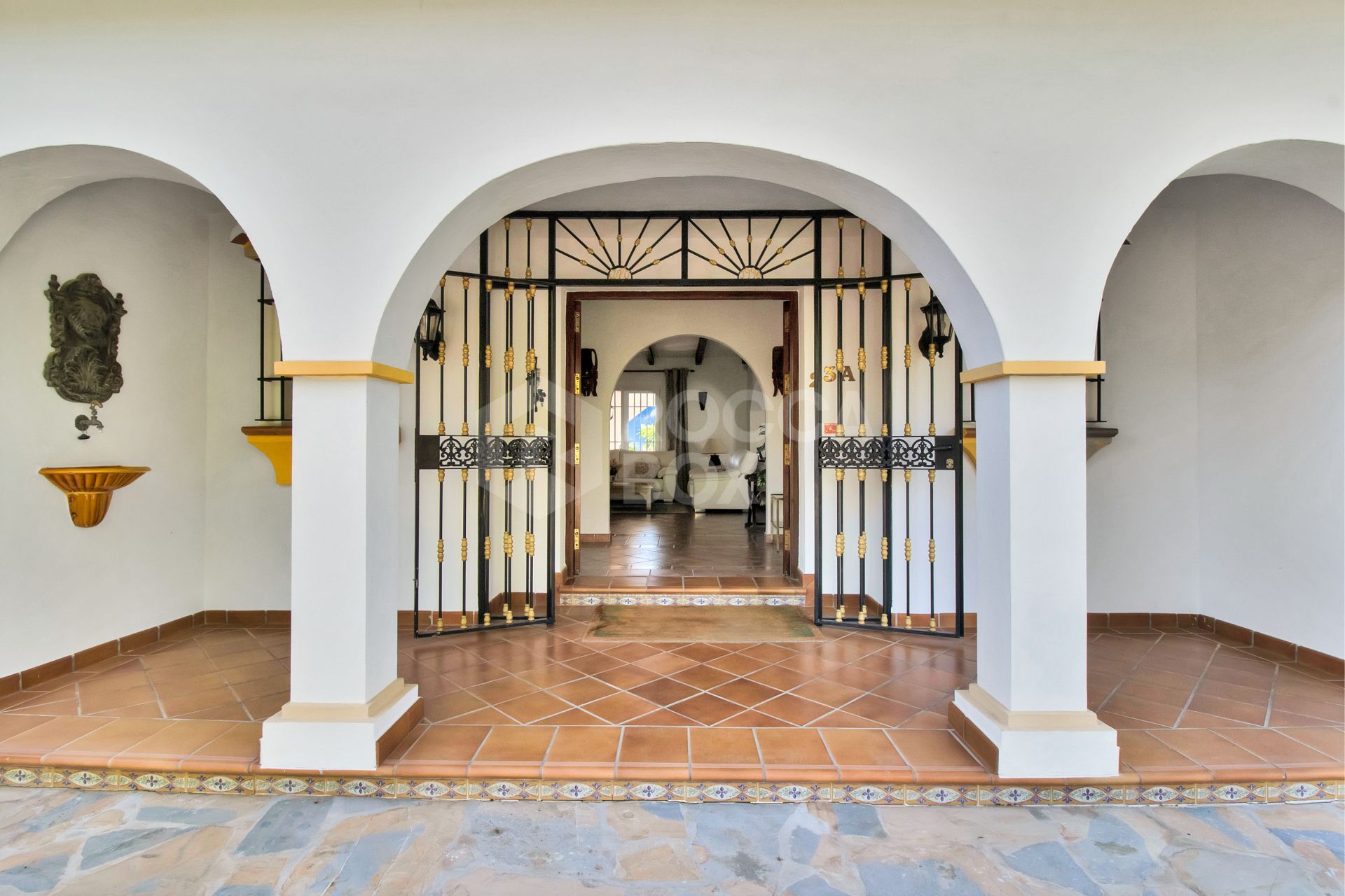 Andalucian Style Villa with Private Garden, Pool, and Jacuzzi