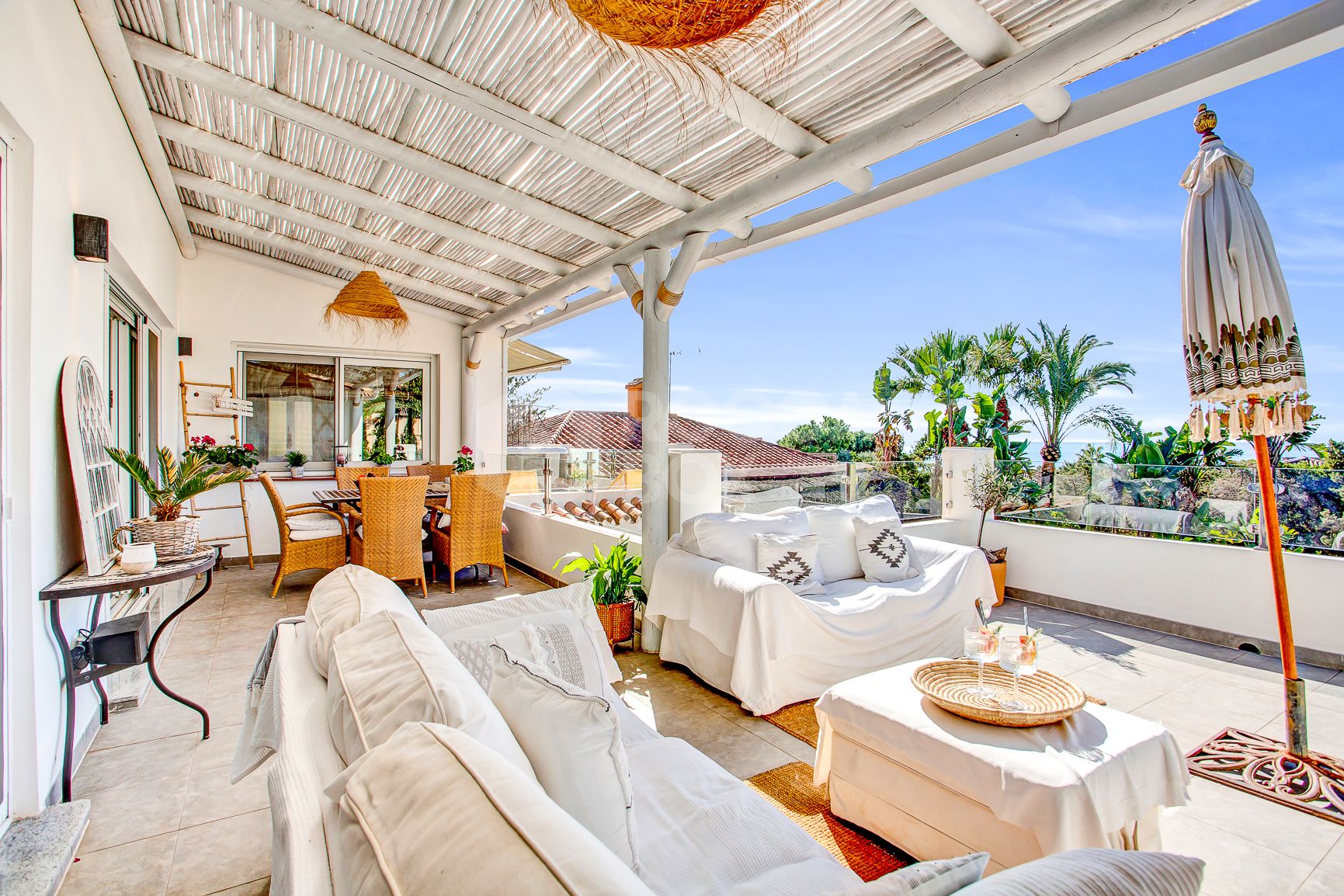 Luxury Family Villa in Marbesa: A Coastal Paradise