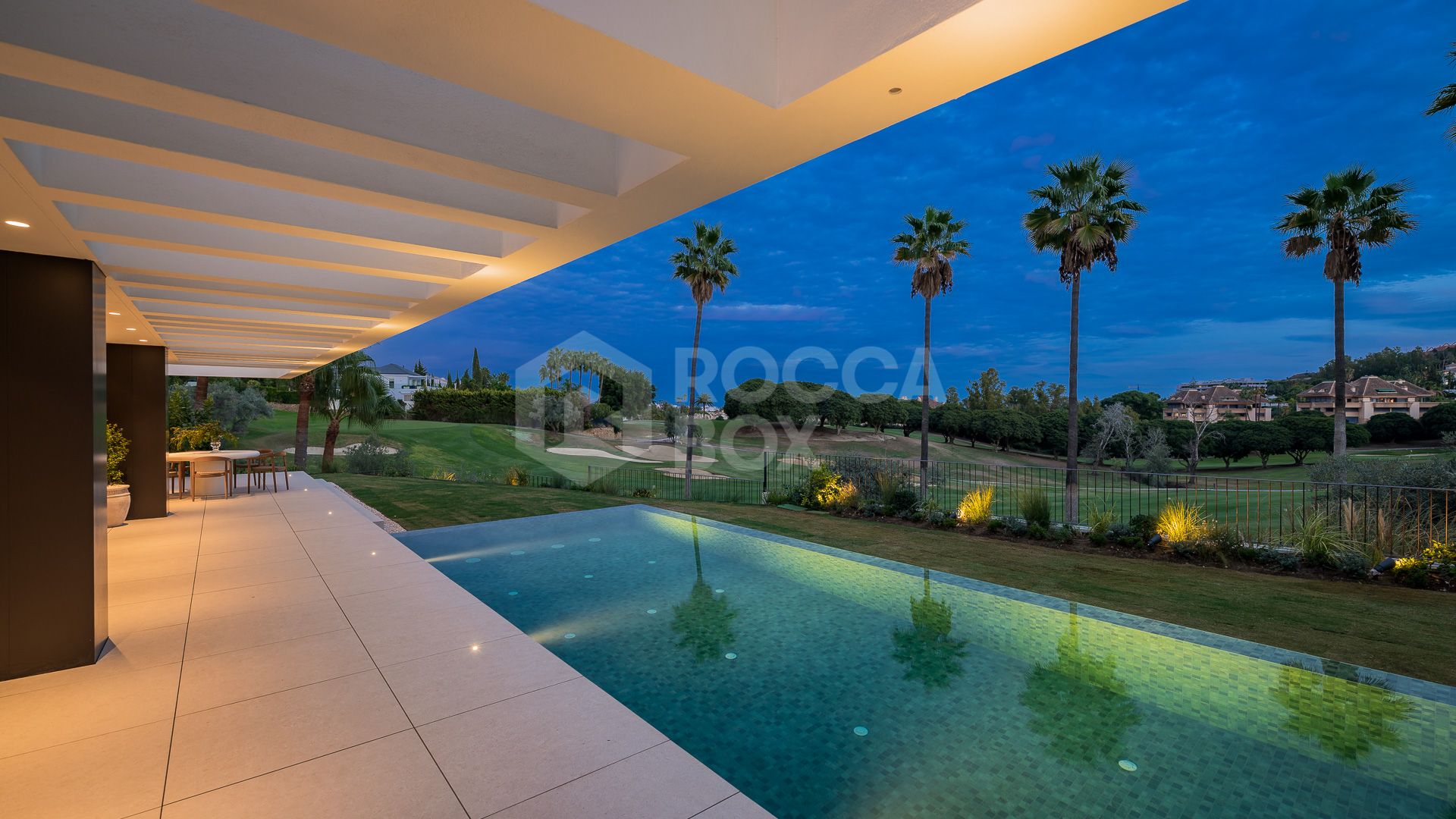 Luxurious Golf Front Villa with Rooftop Entertainment & Stunning Views