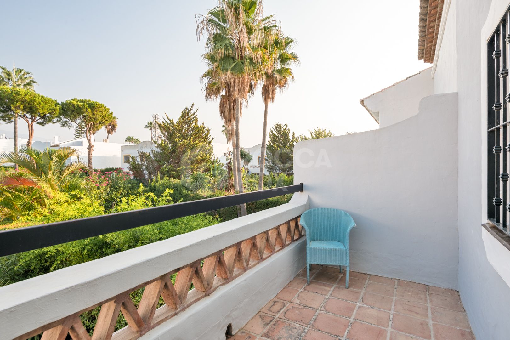 Elegant Semi-Detached House for Rent in Estepona's Prestigious Bel Air