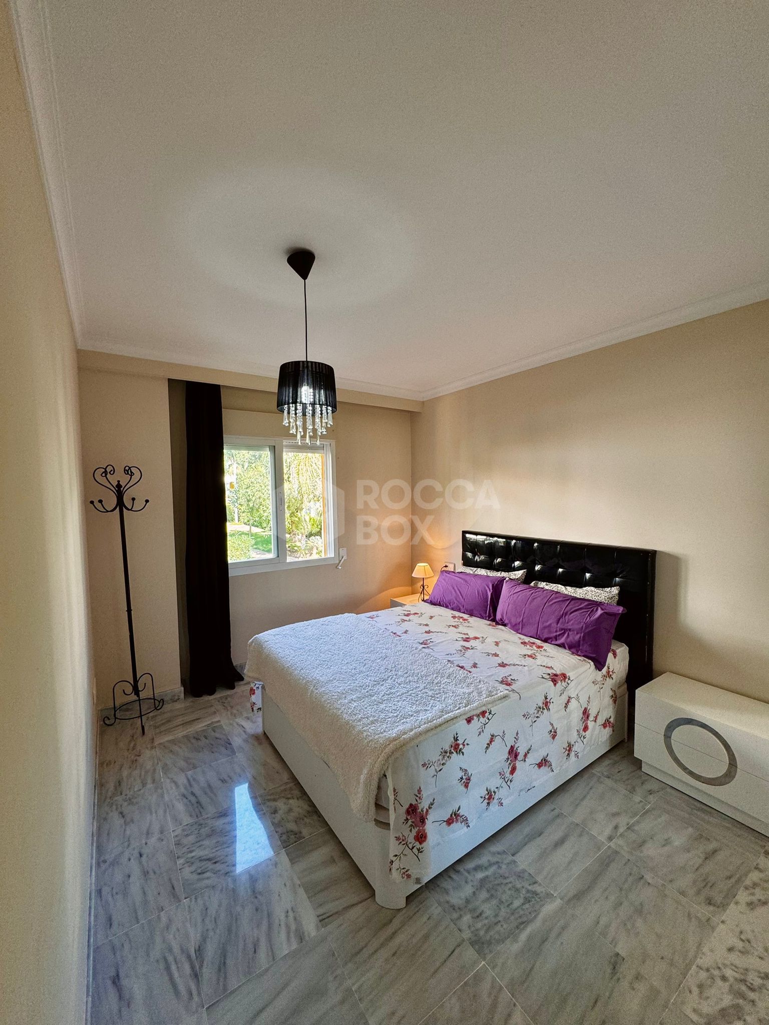 Elegant Apartment in La Dama de Noche, Marbella